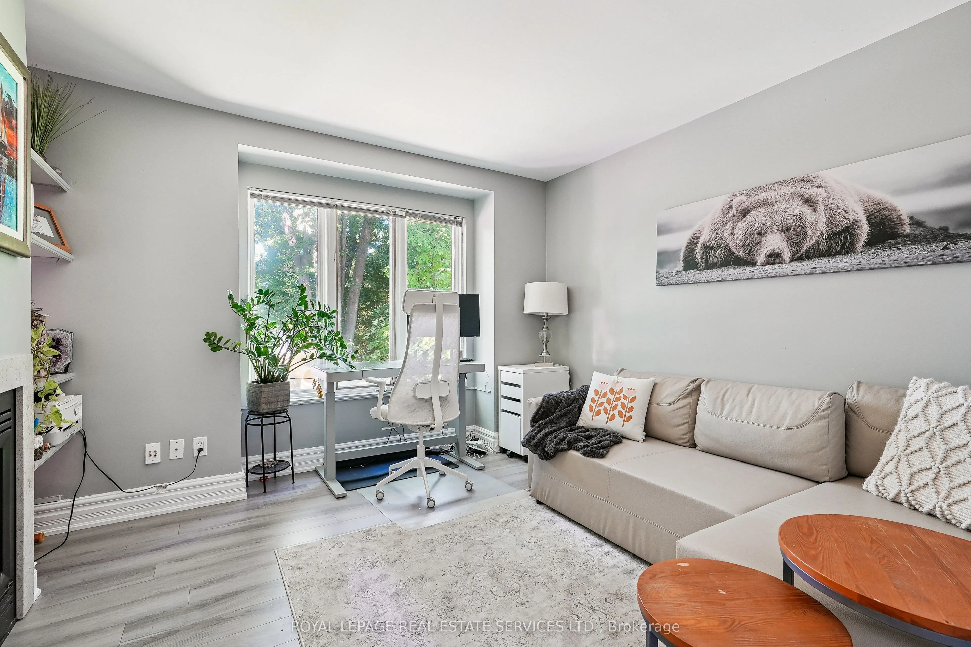 397 River Side Drive