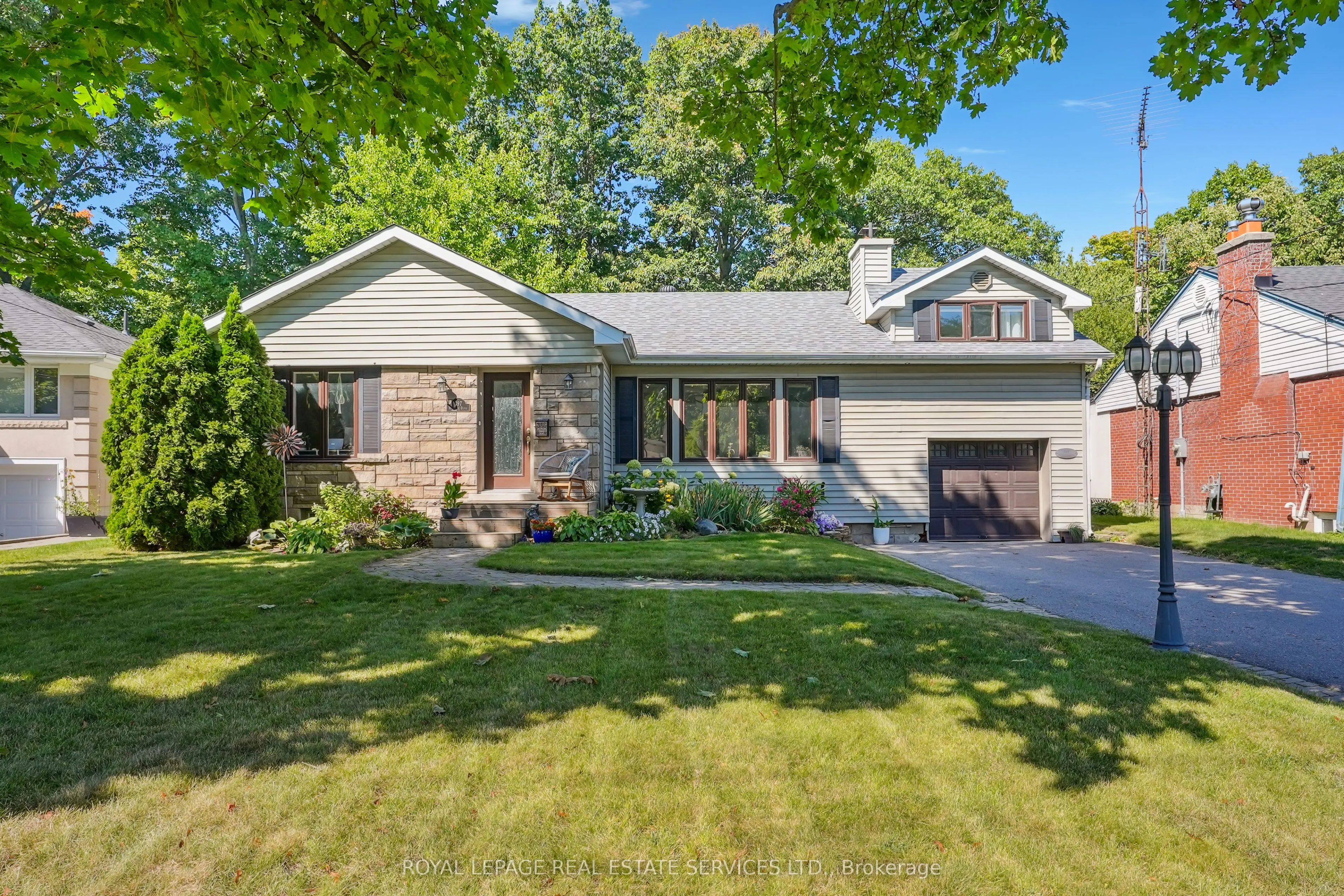 397 River Side Drive