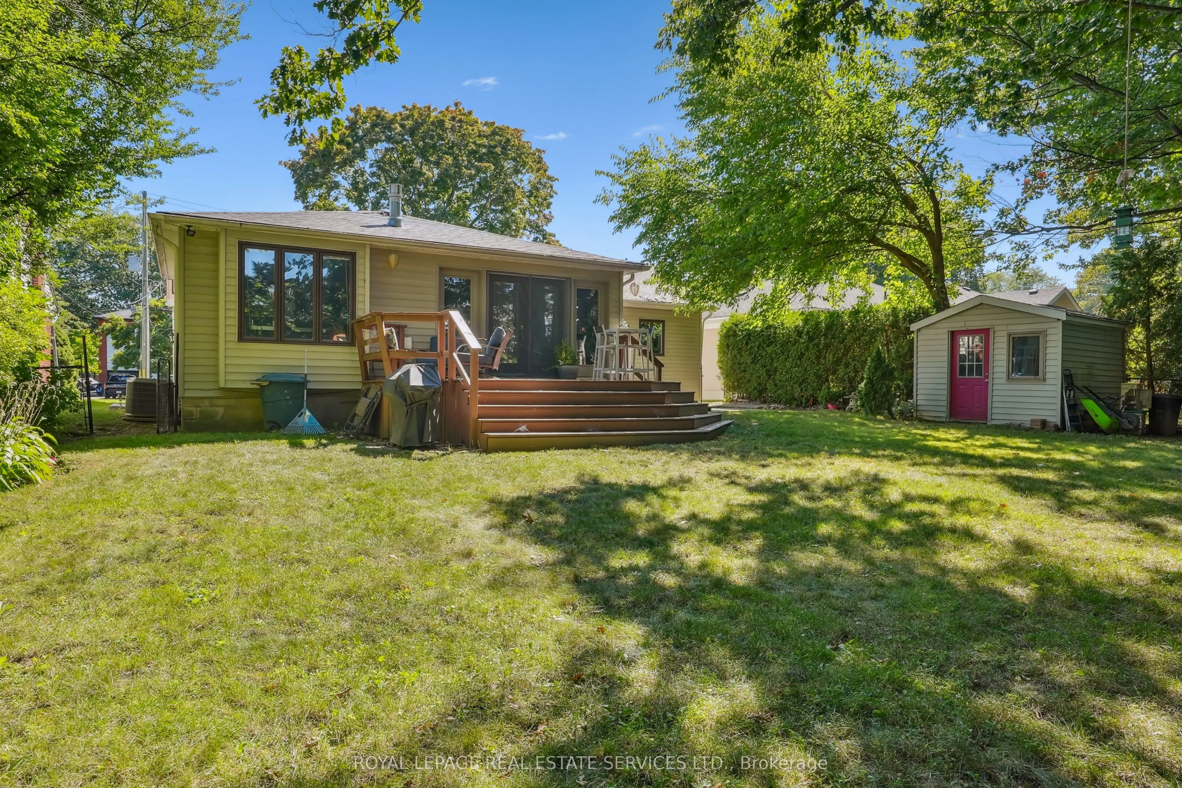 397 River Side Drive