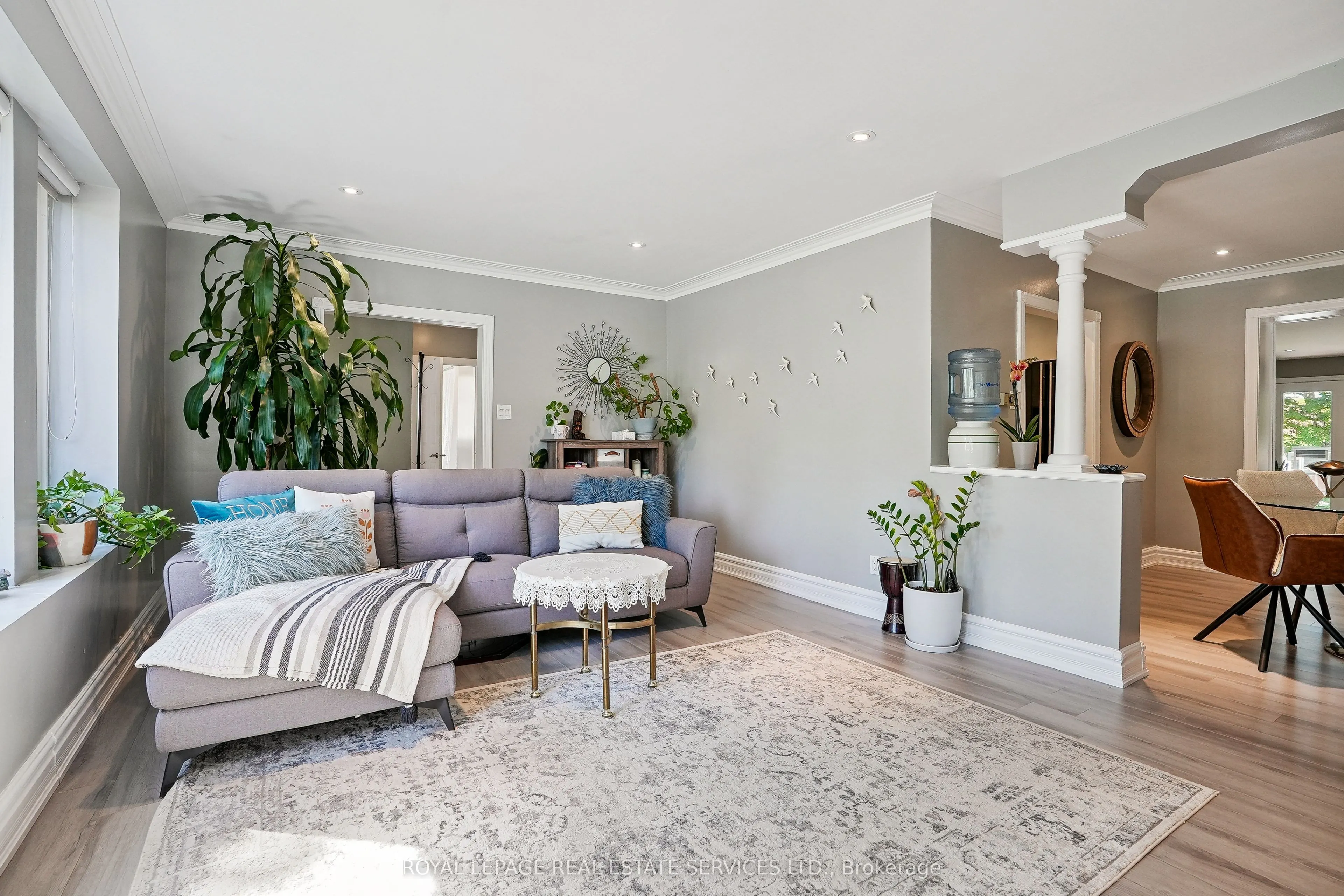 397 River Side Drive
