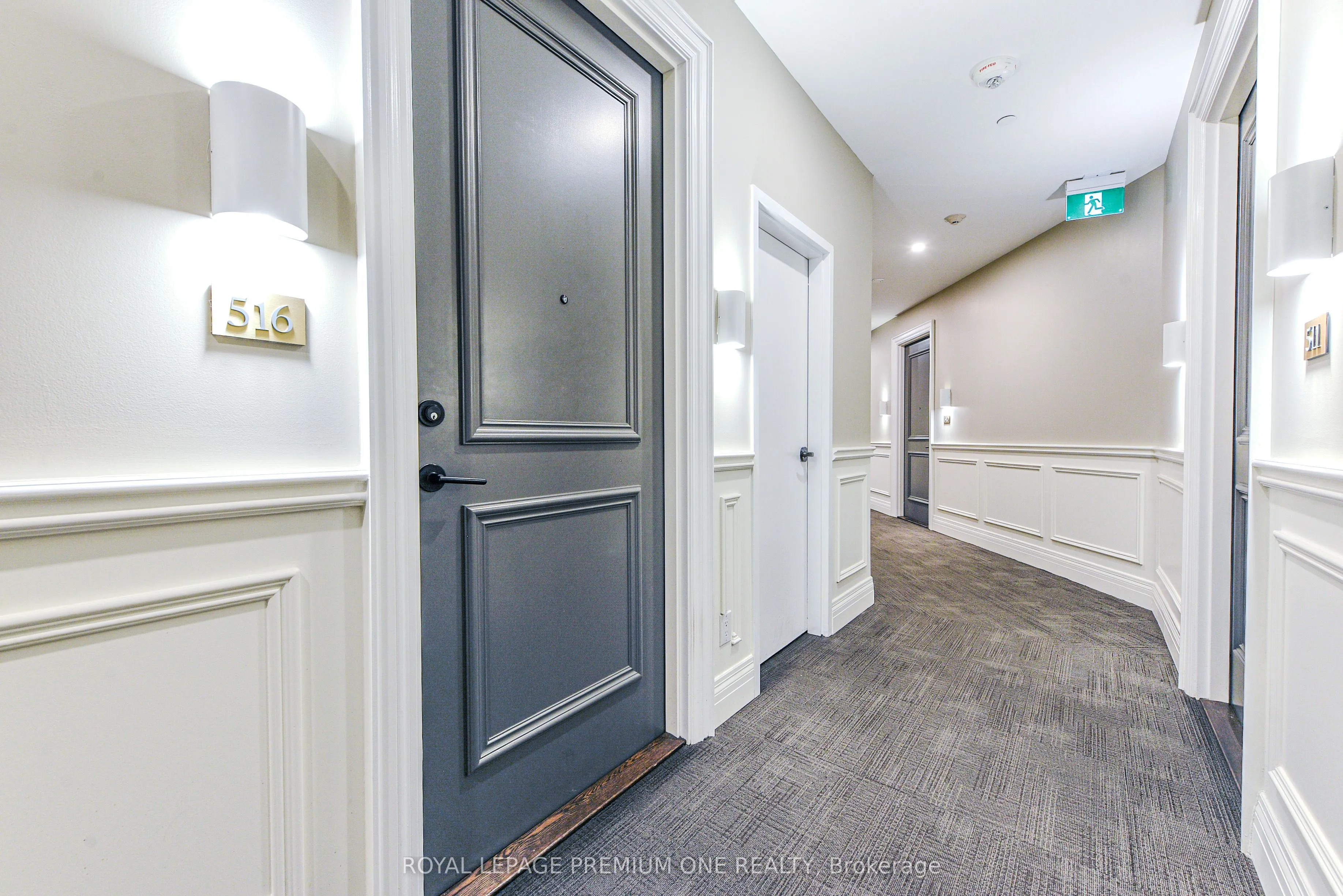 571 Prince Edward Drive N, #516