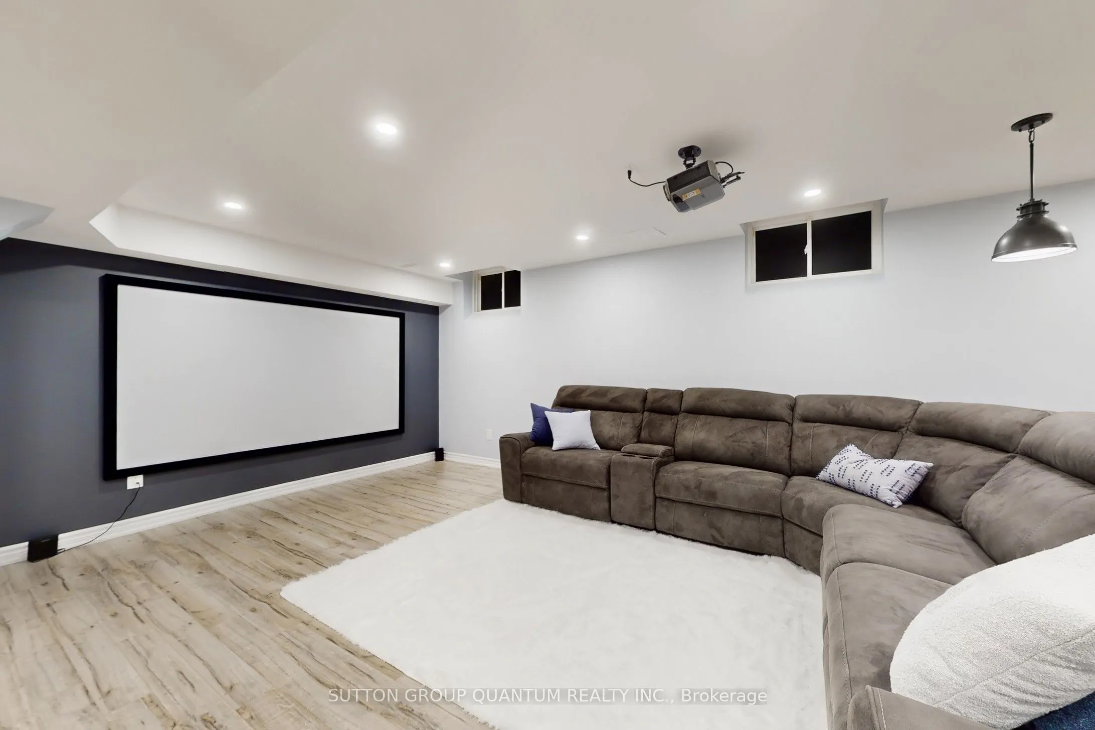556 Bridgeview Road