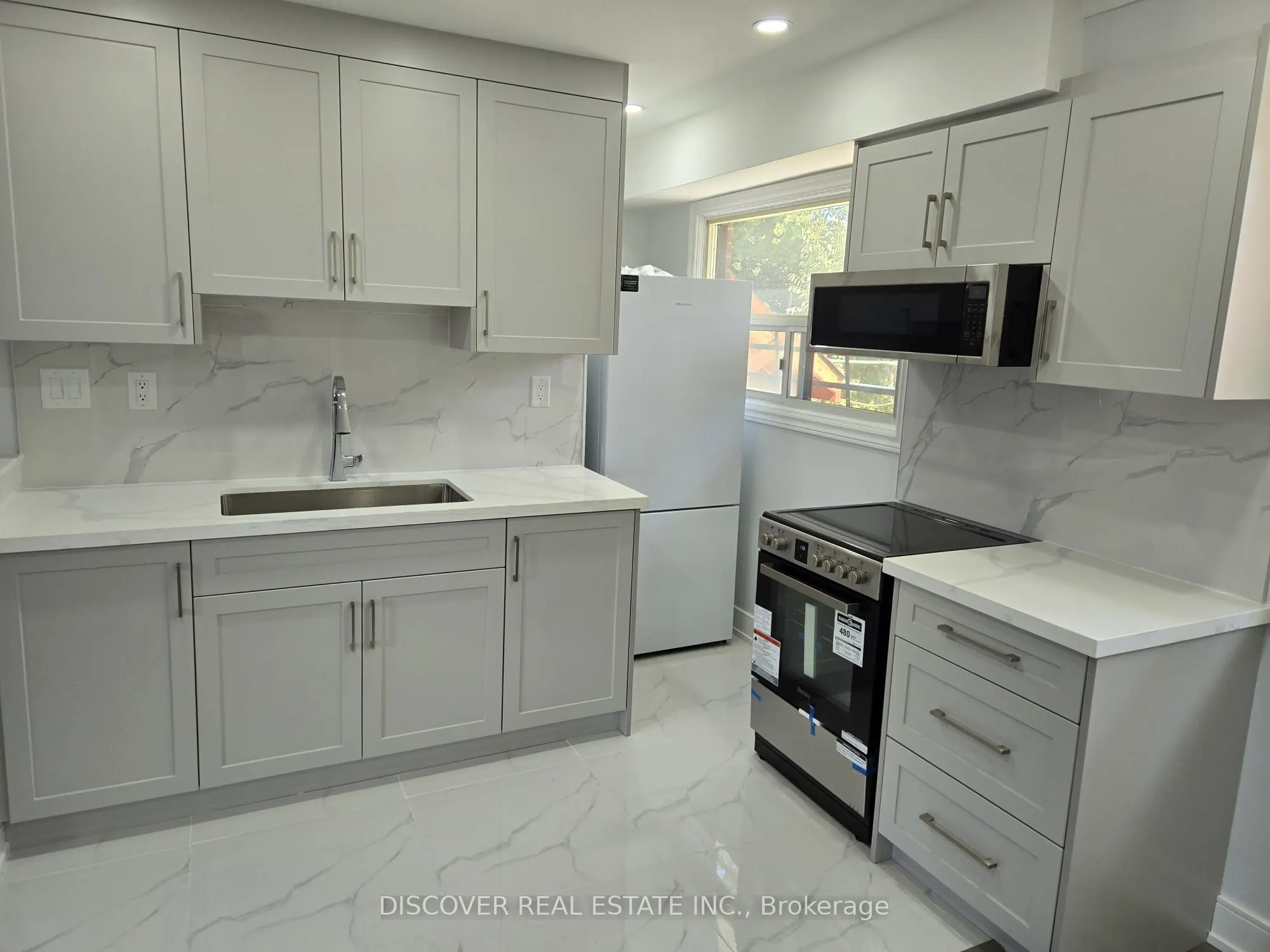 186 Floradale Drive, #Ground Floor only