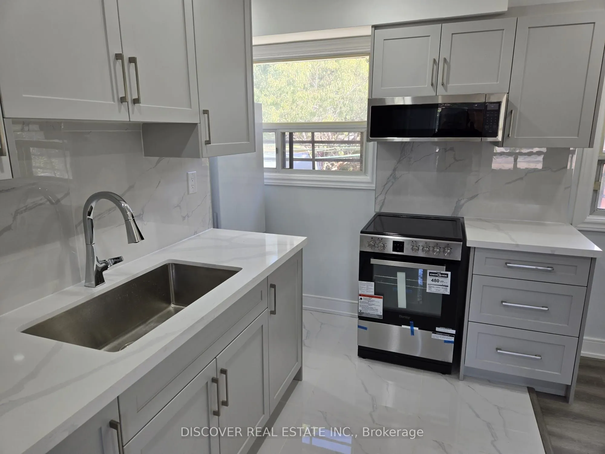 186 Floradale Drive, #Ground Floor only