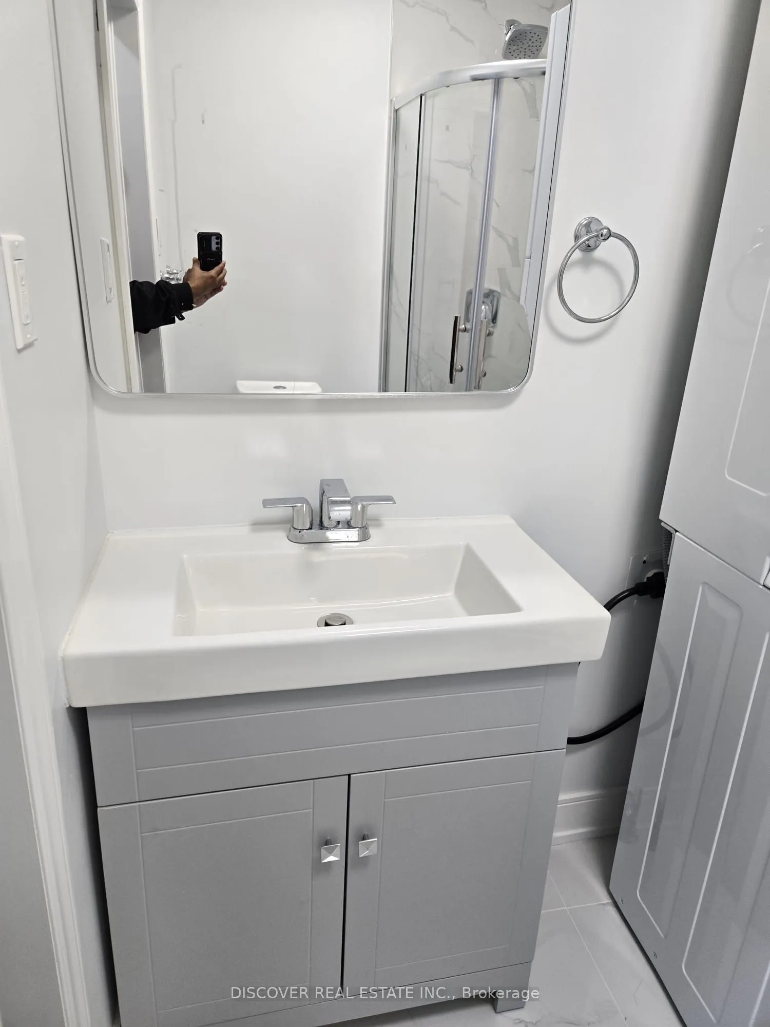 186 Floradale Drive, #Ground Floor only