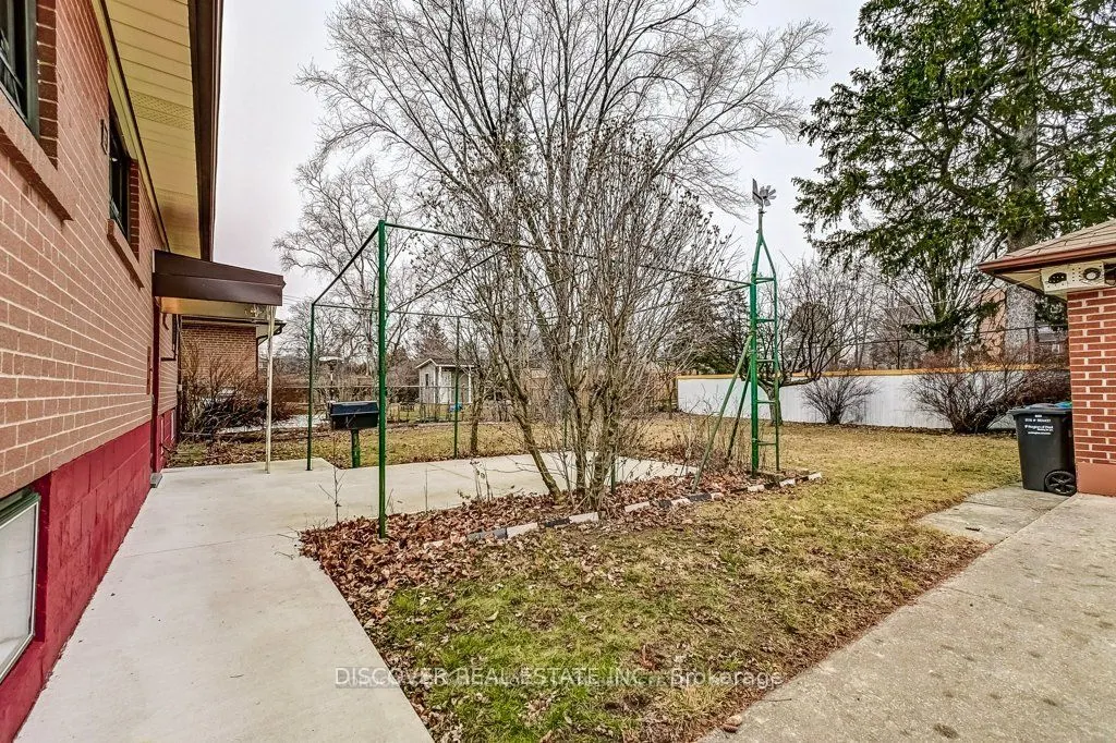 186 Floradale Drive, #Ground Floor only