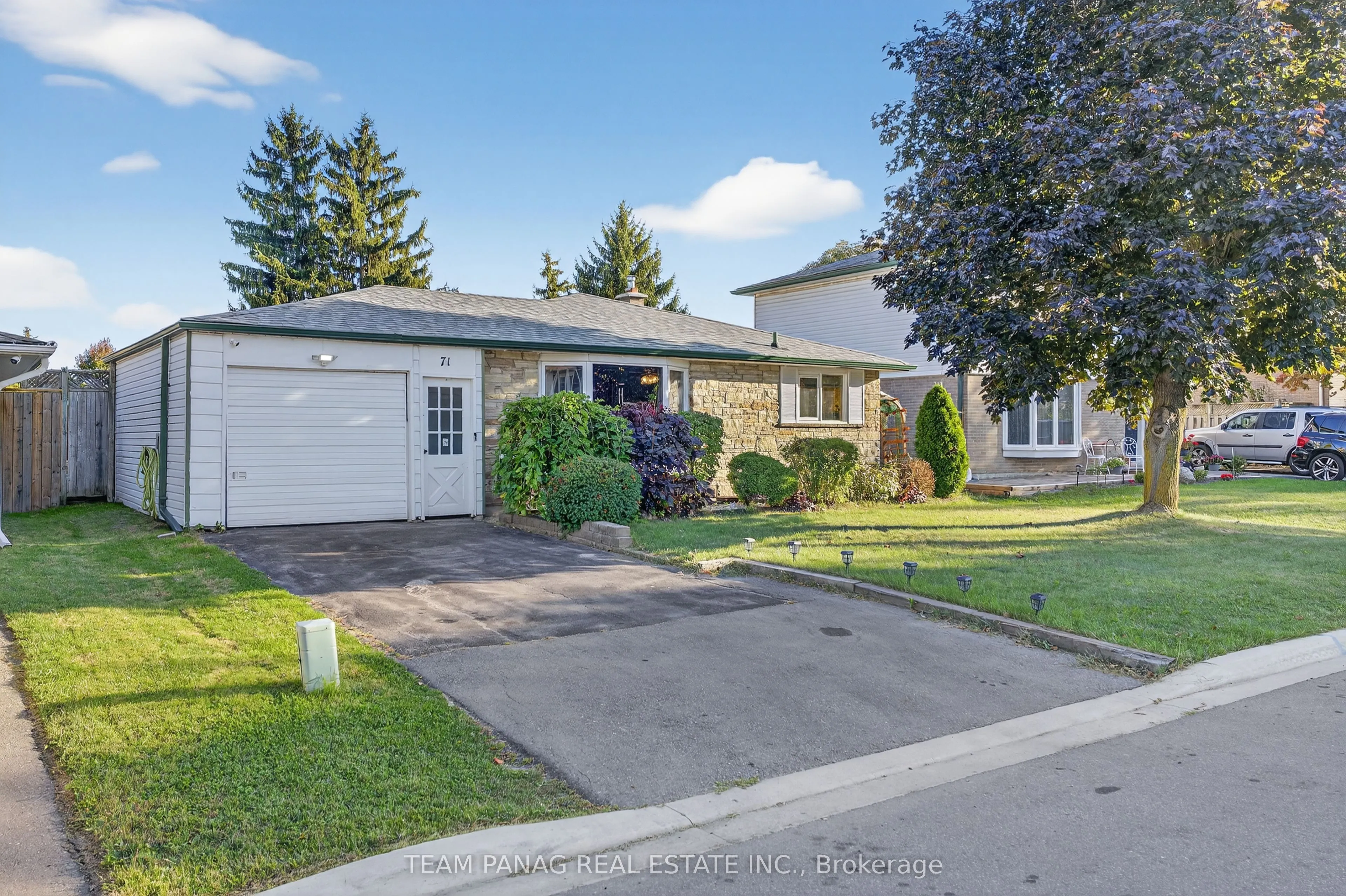 71 Watson Crescent