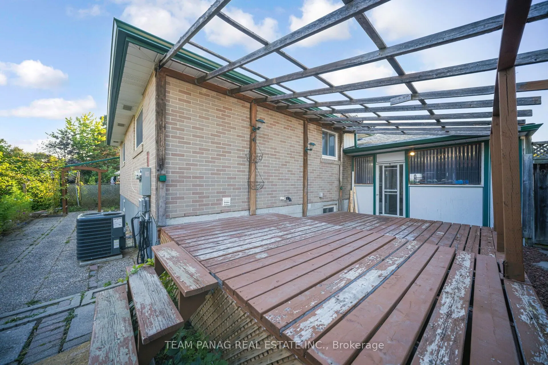 71 Watson Crescent