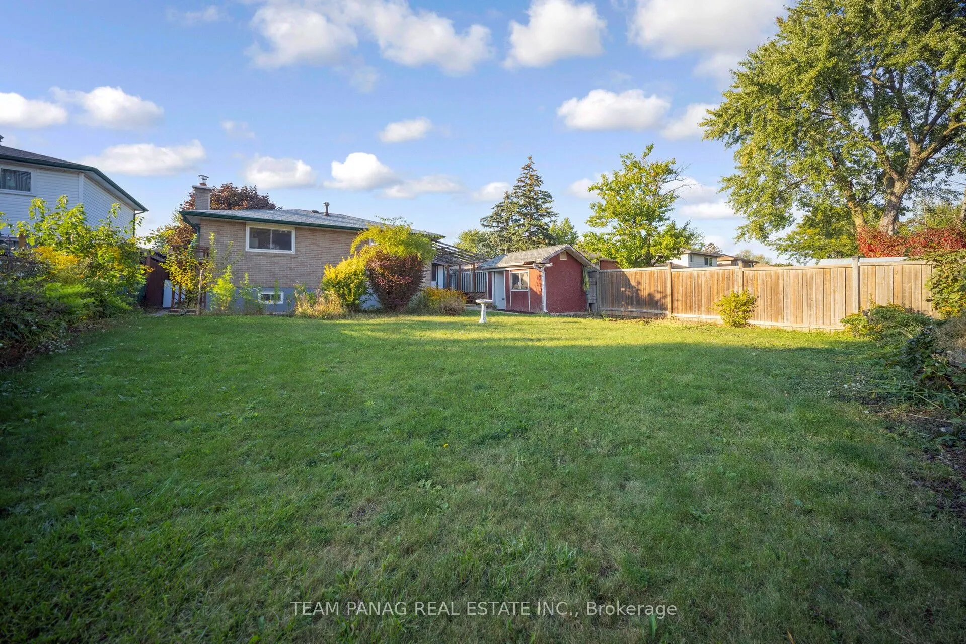71 Watson Crescent
