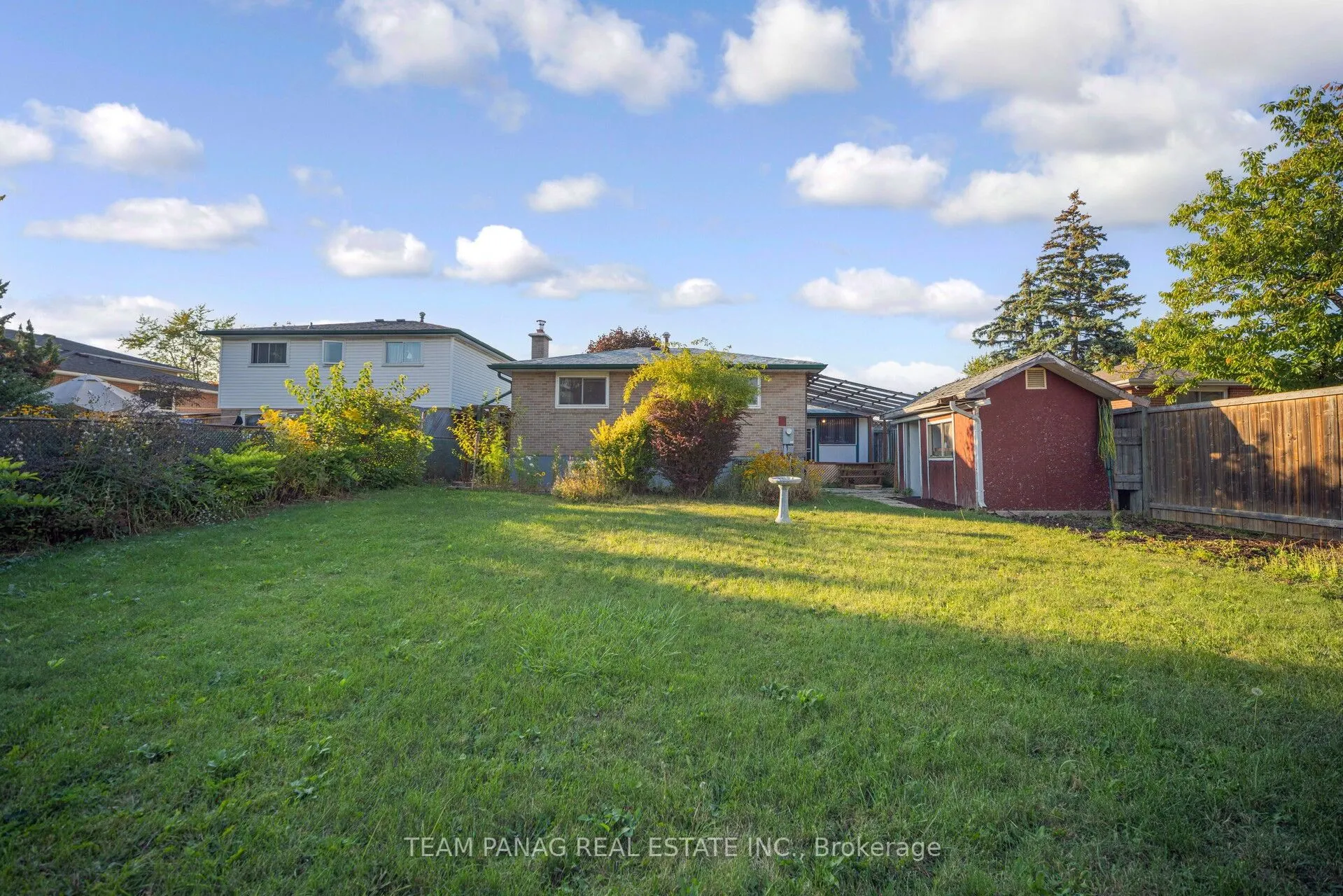 71 Watson Crescent