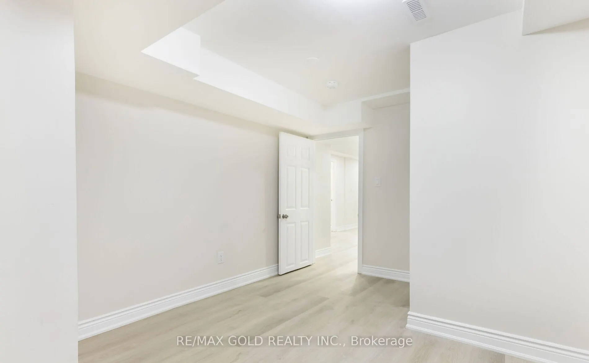 97 Banting Crescent