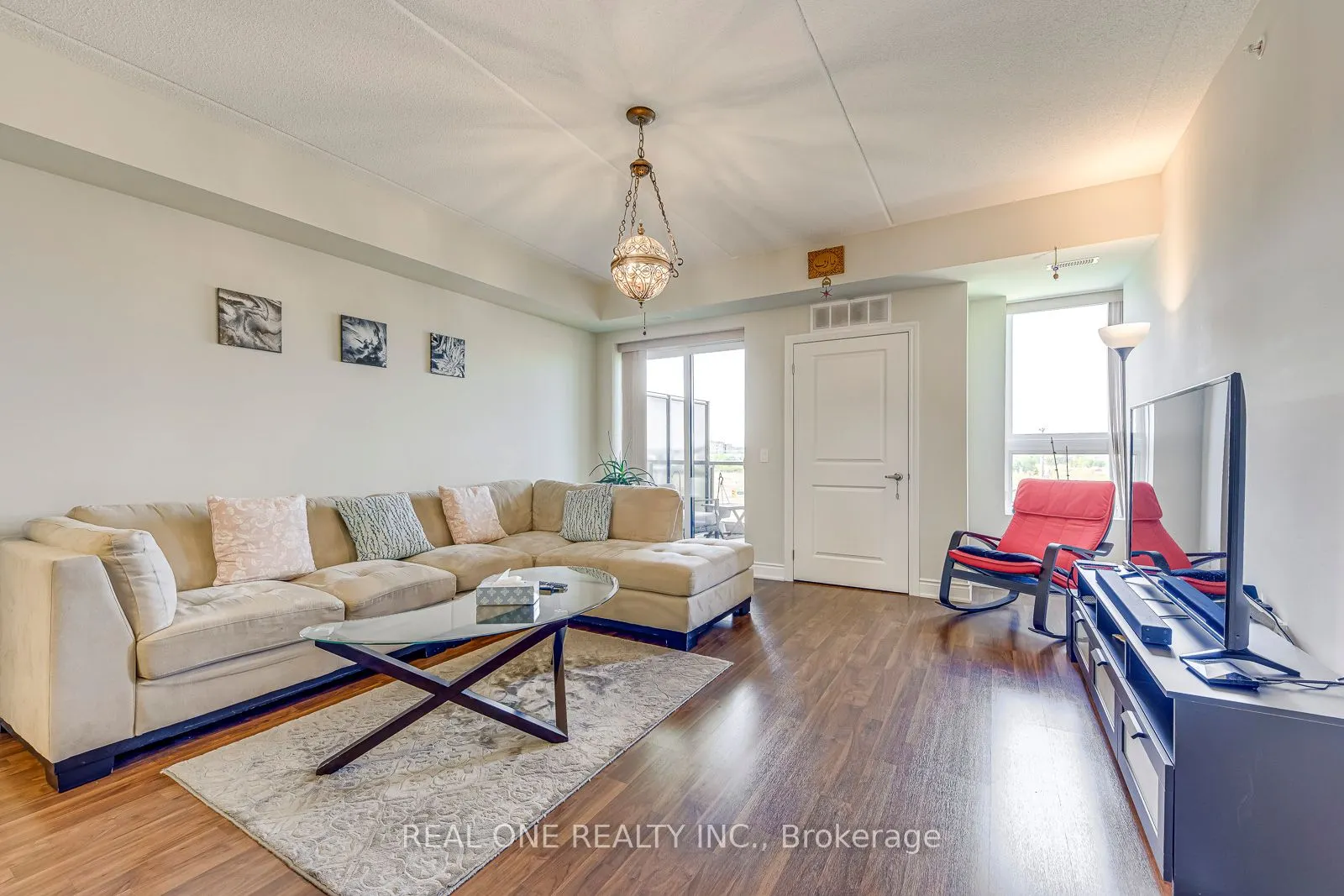 620 SAUVE Street, #415