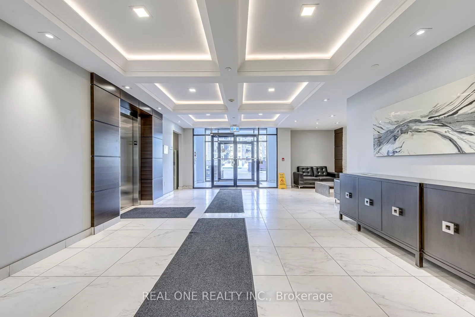 620 SAUVE Street, #415