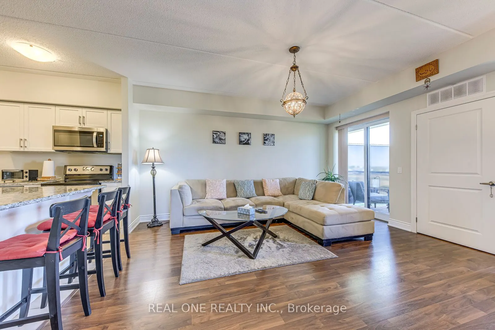 620 SAUVE Street, #415
