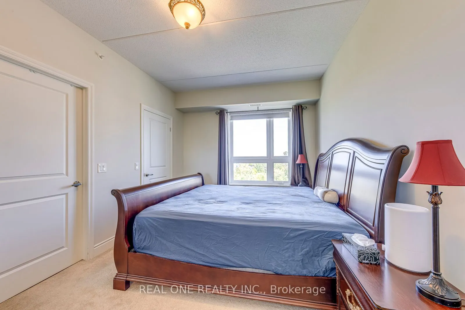 620 SAUVE Street, #415