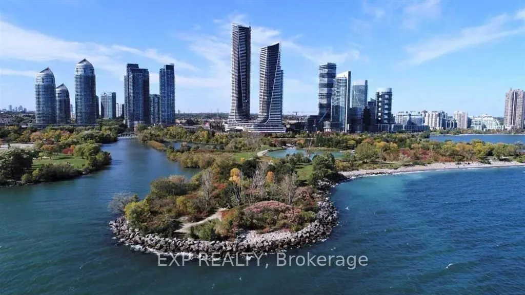 39 Annie Craig Drive, #602