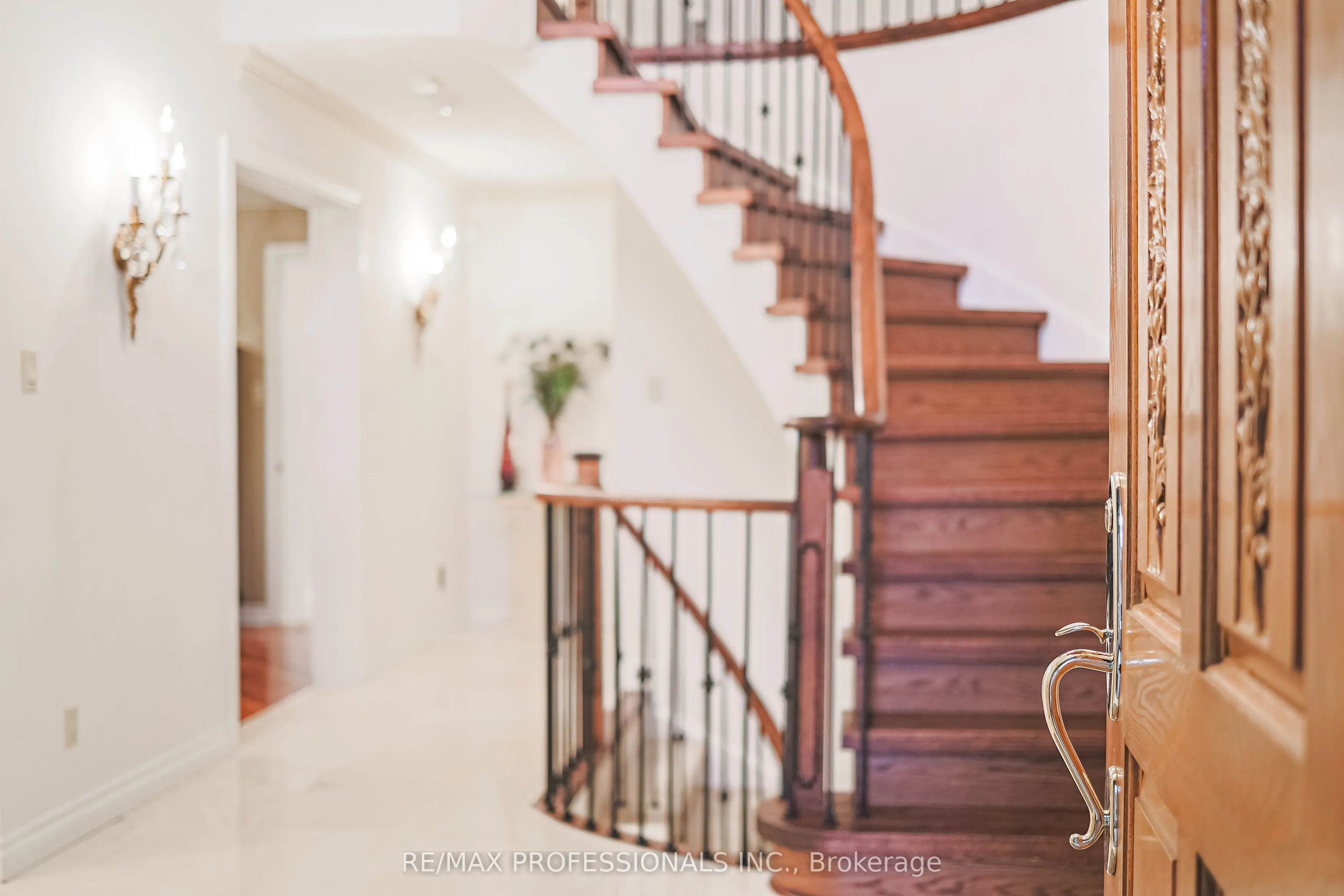 4 Neiltree Court