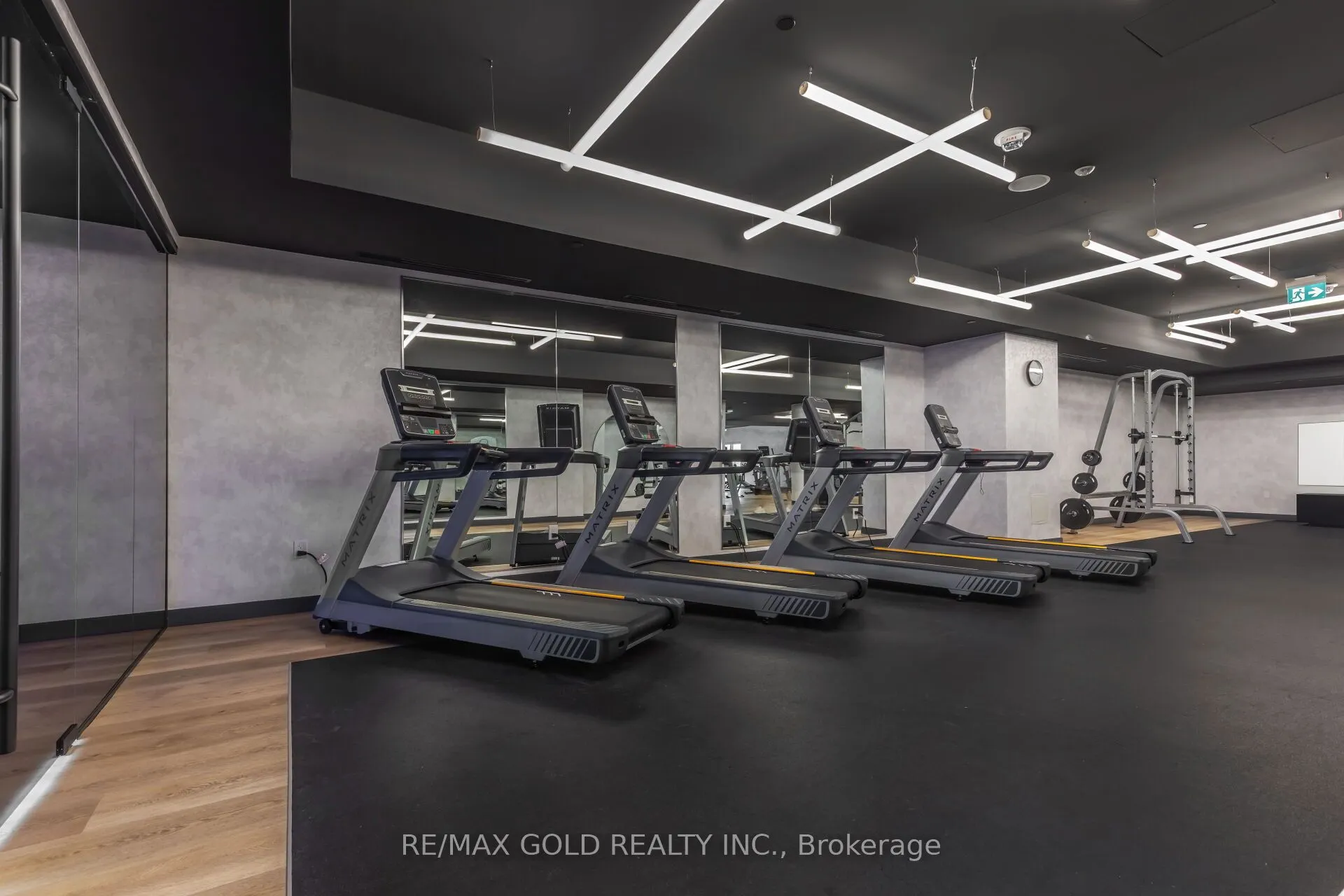 86 dundas Street E, #716