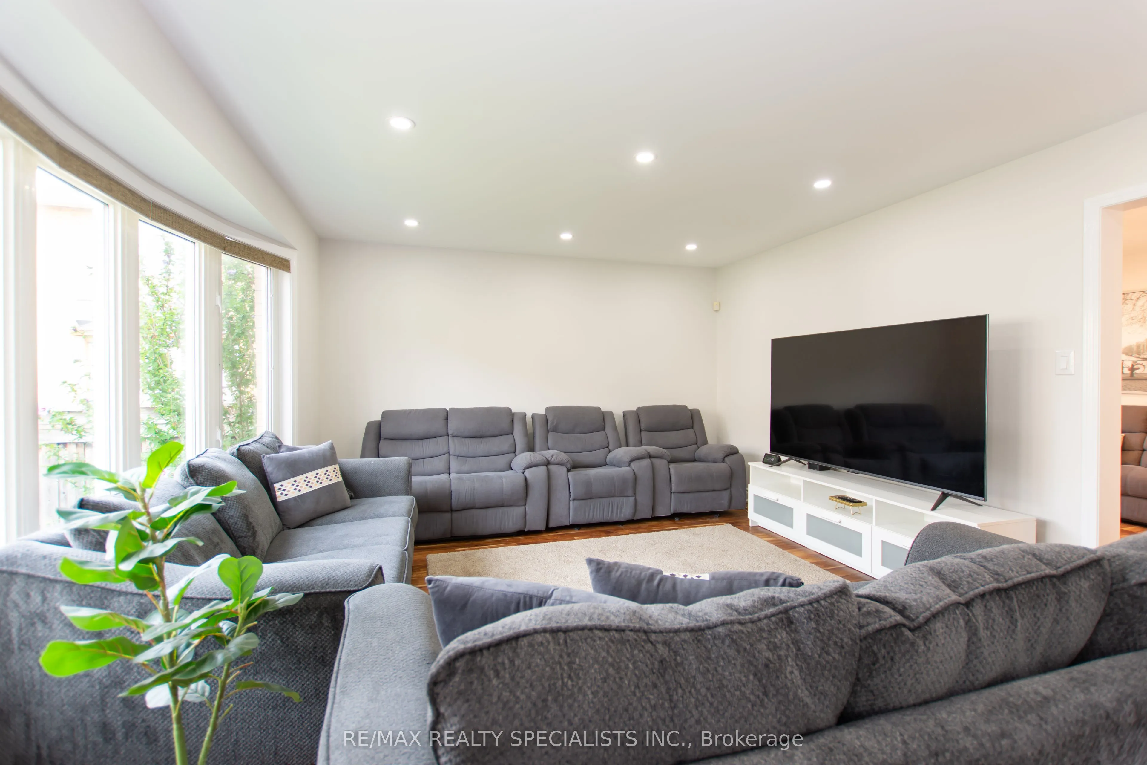 929 Philbrook Drive