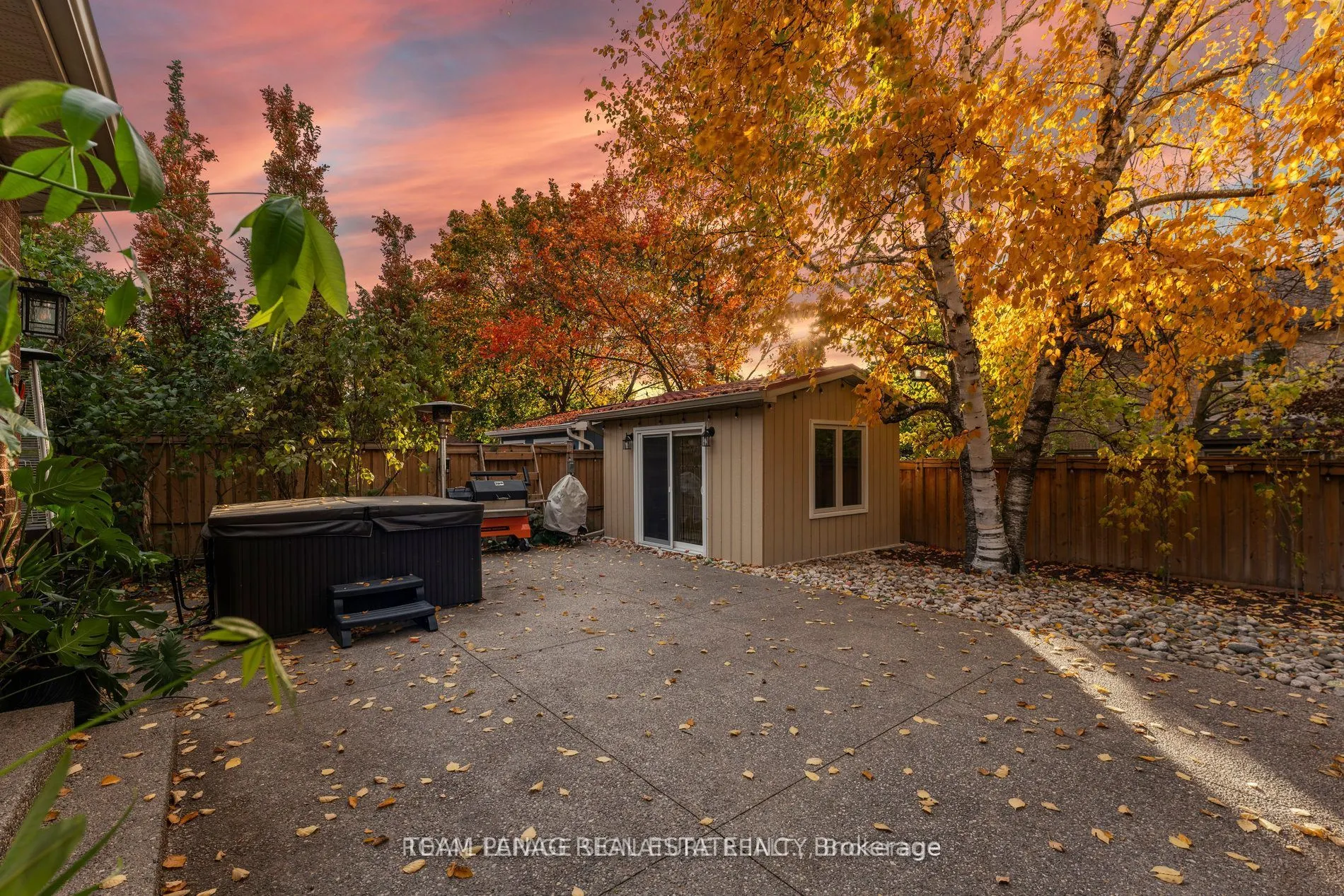 99 Kenpark Avenue