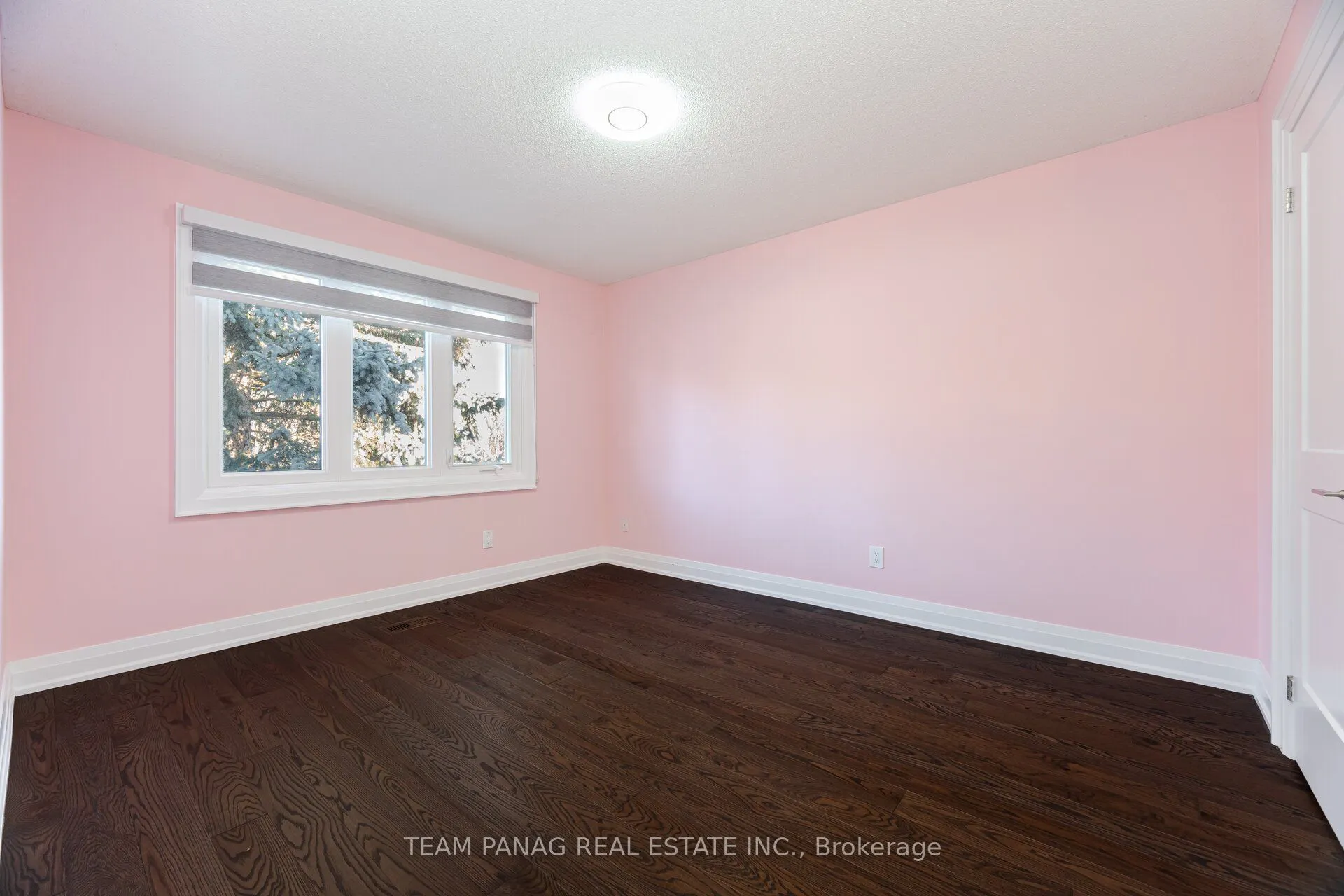 99 Kenpark Avenue