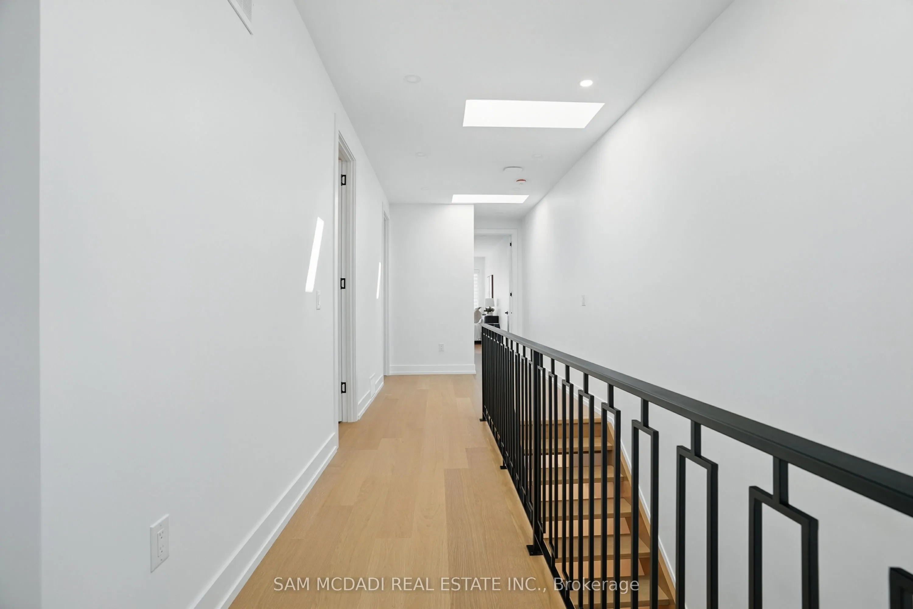 1039 Caven Street