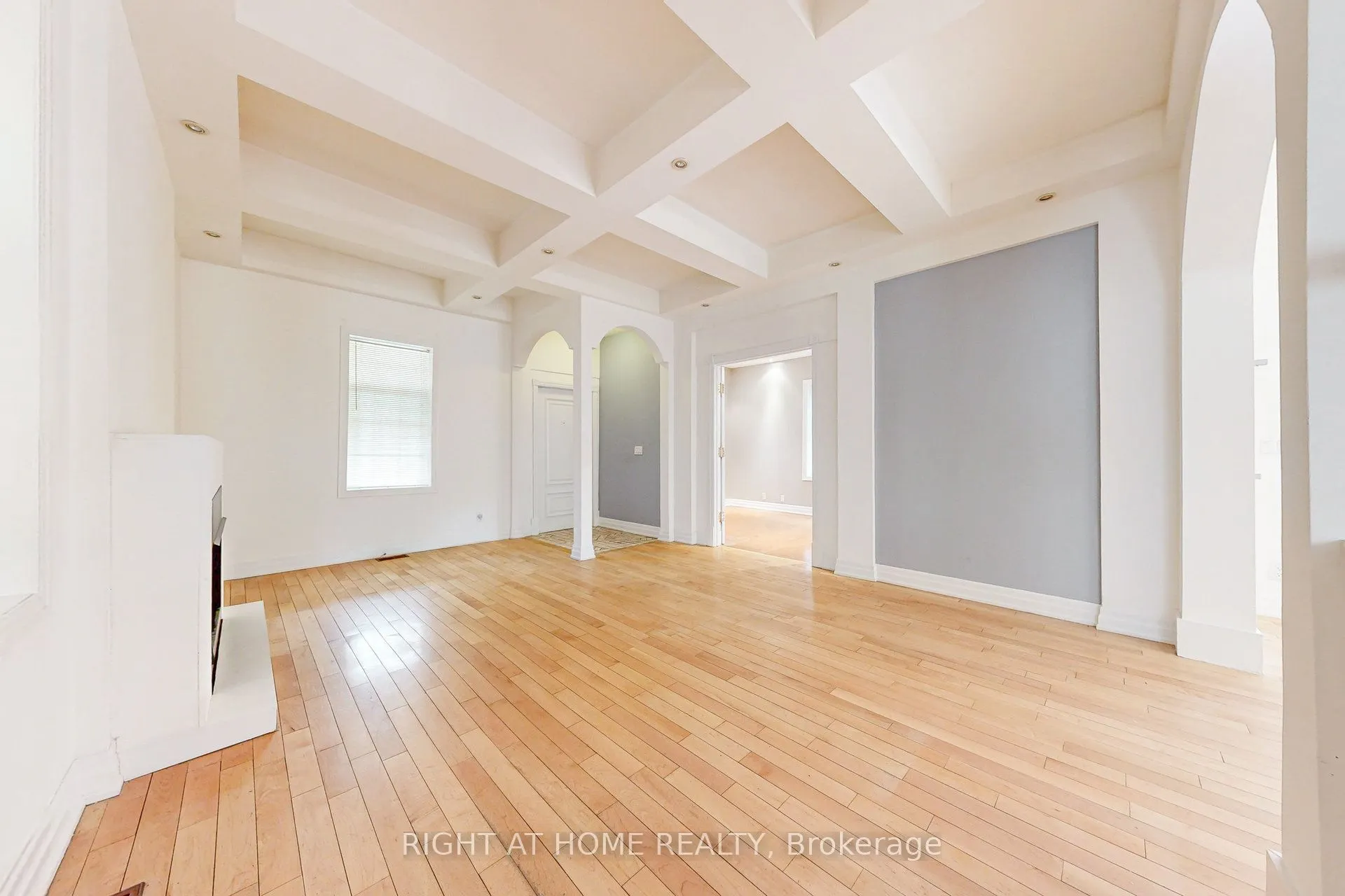170 Queens Avenue