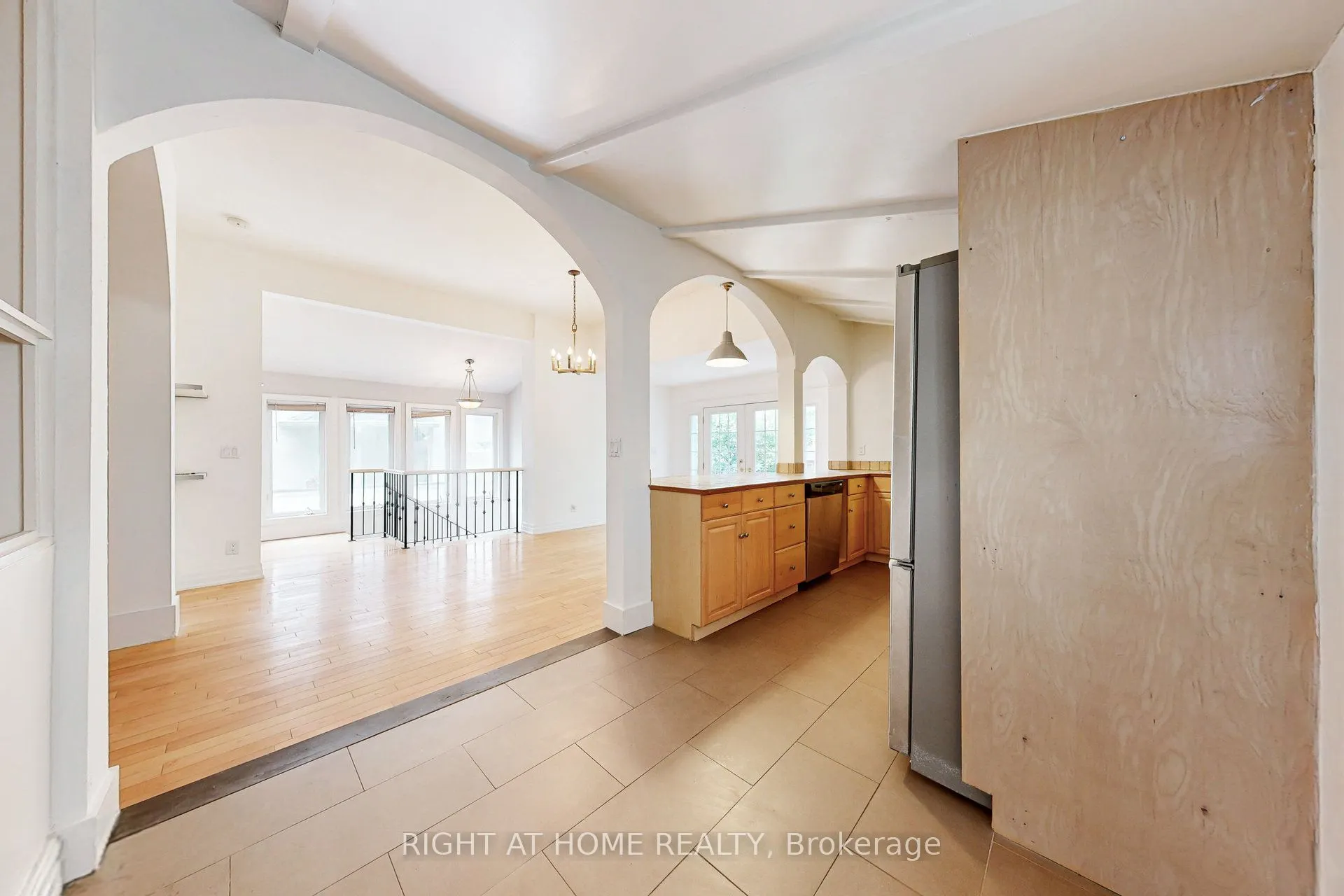 170 Queens Avenue
