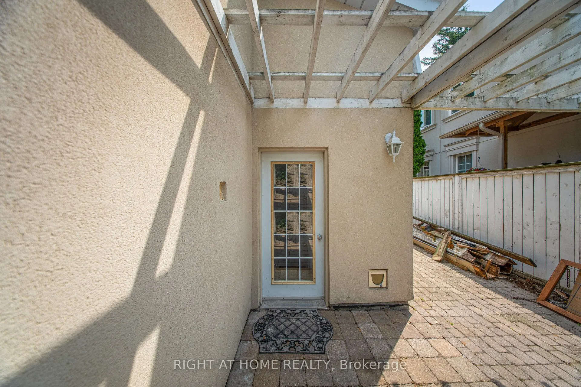 170 Queens Avenue