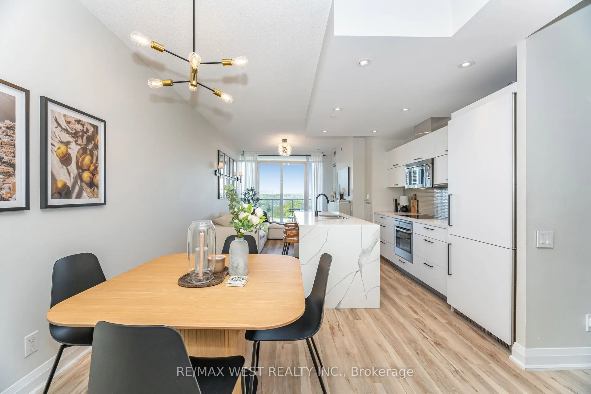 88 Park Lawn Road, #1612