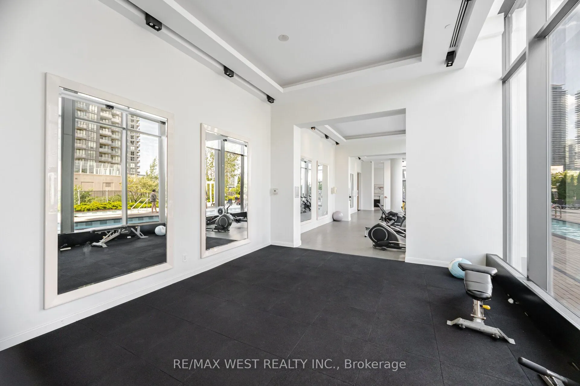 88 Park Lawn Road, #1612
