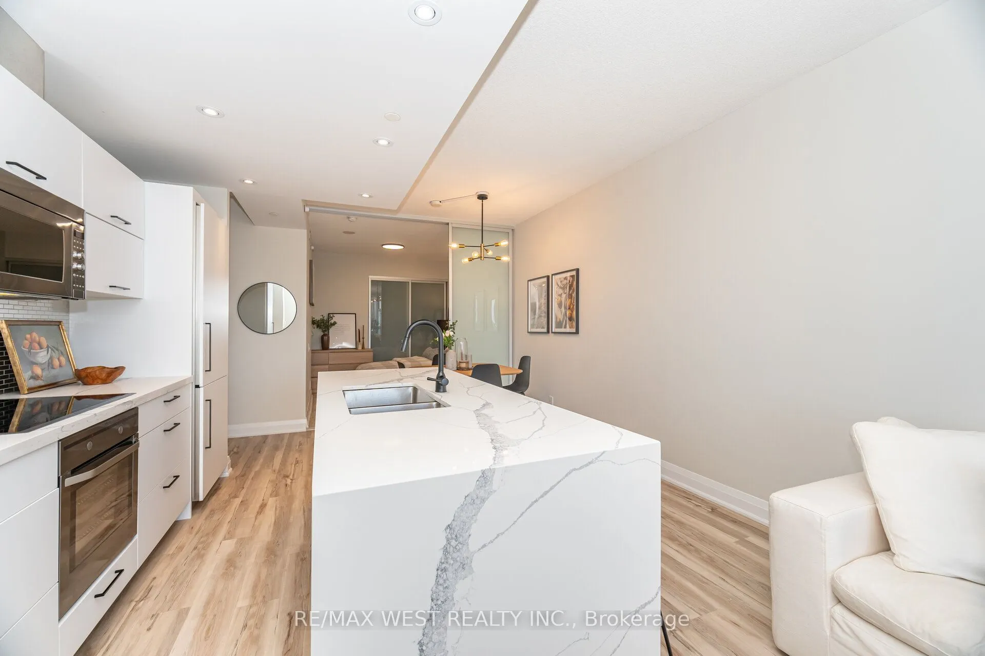 88 Park Lawn Road, #1612