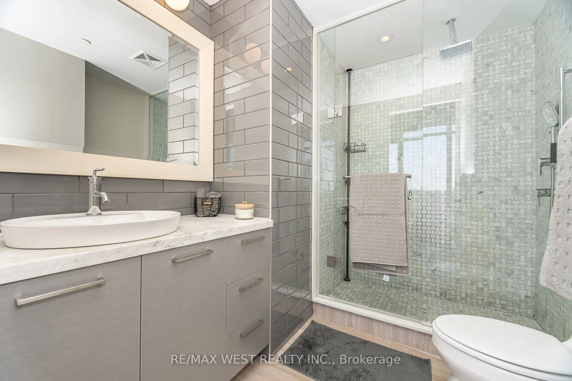 88 Park Lawn Road, #1612
