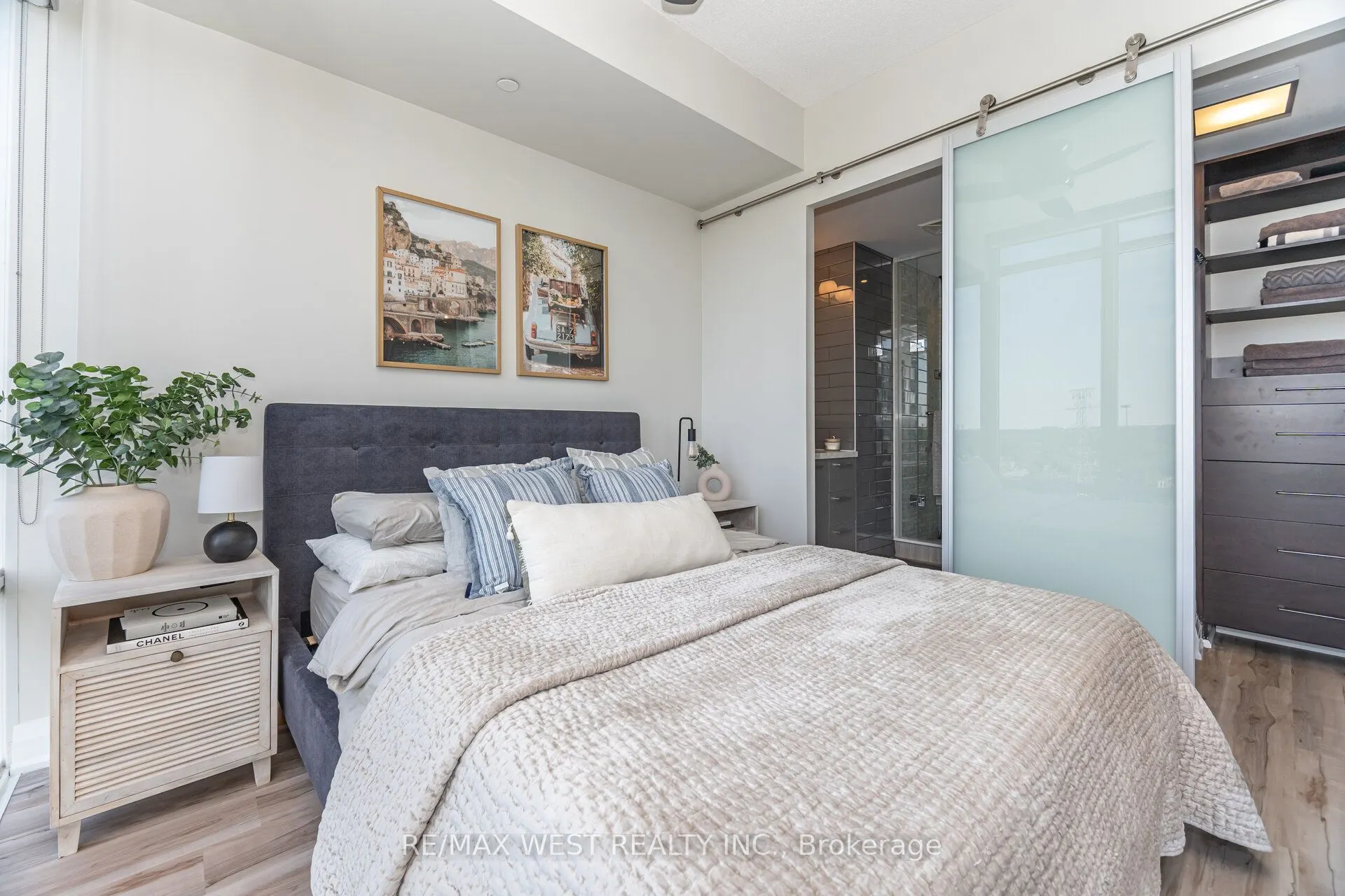 88 Park Lawn Road, #1612