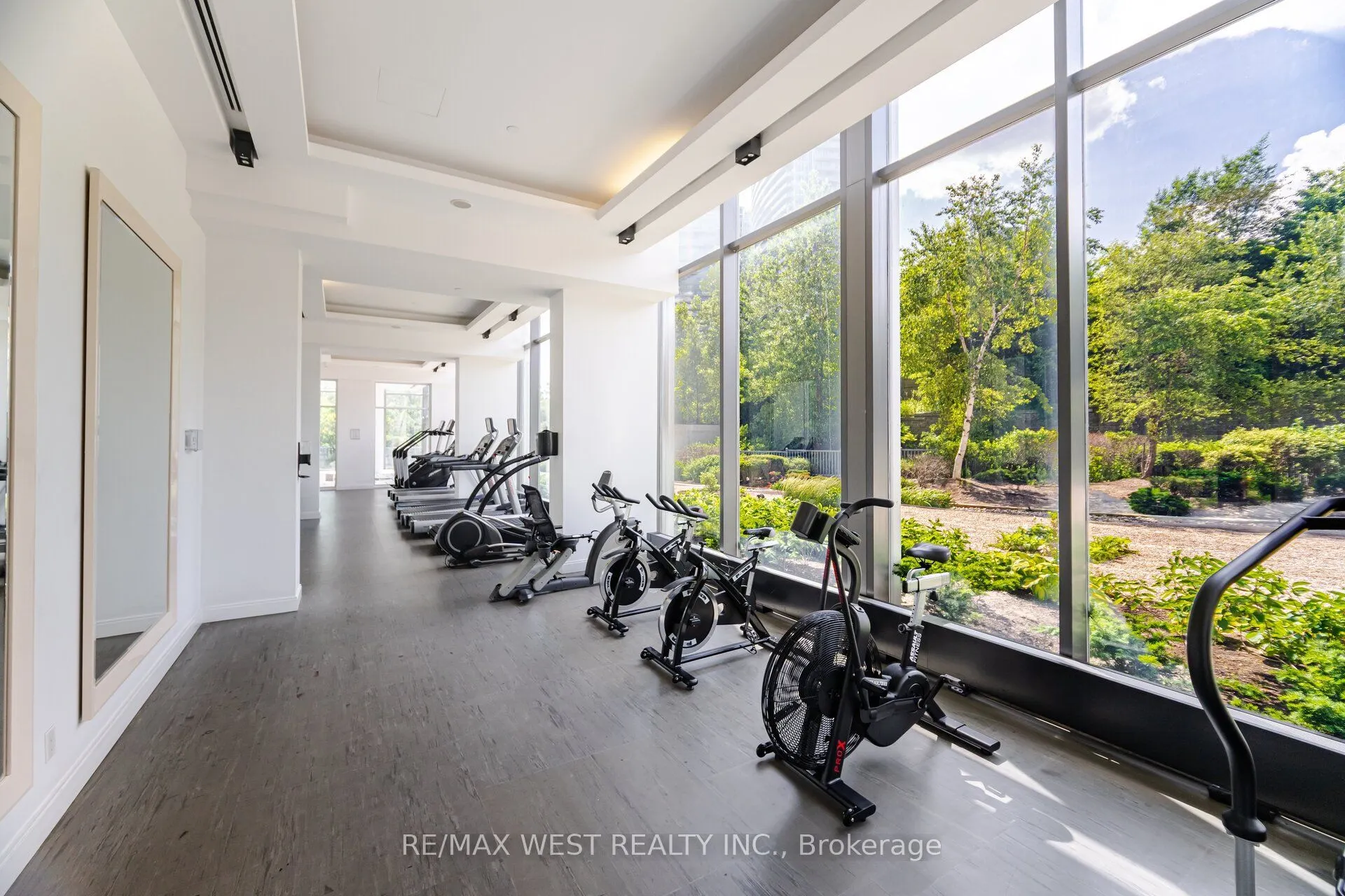 88 Park Lawn Road, #1612