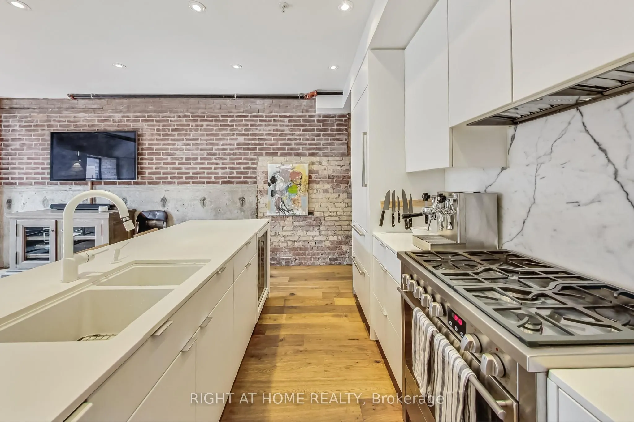 40 Westmoreland Avenue, #10