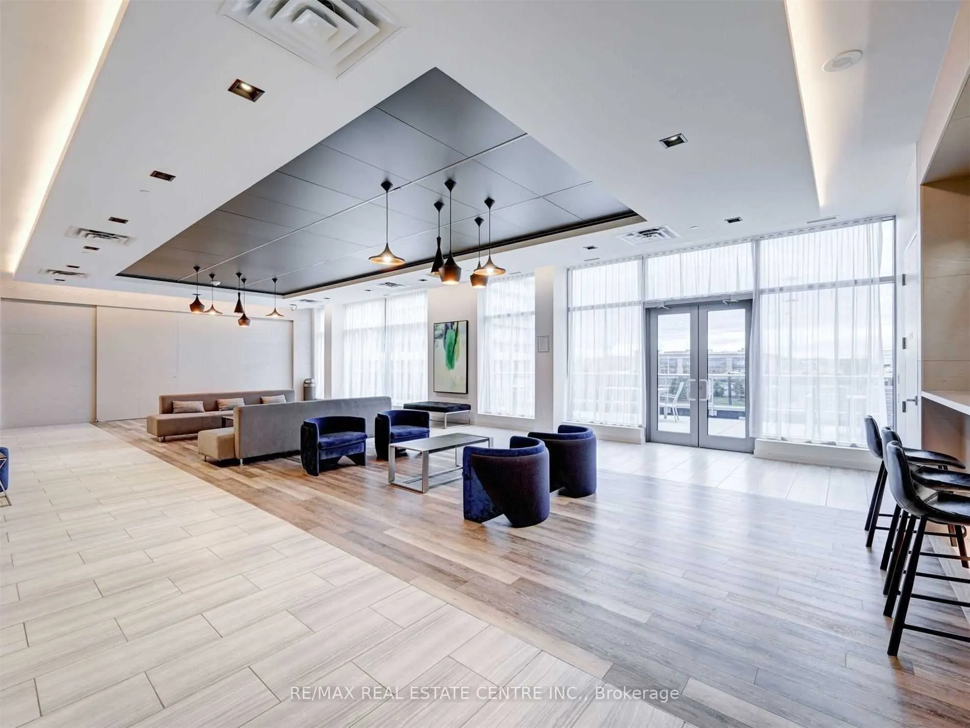 4655 Glen Erin Drive, #1009