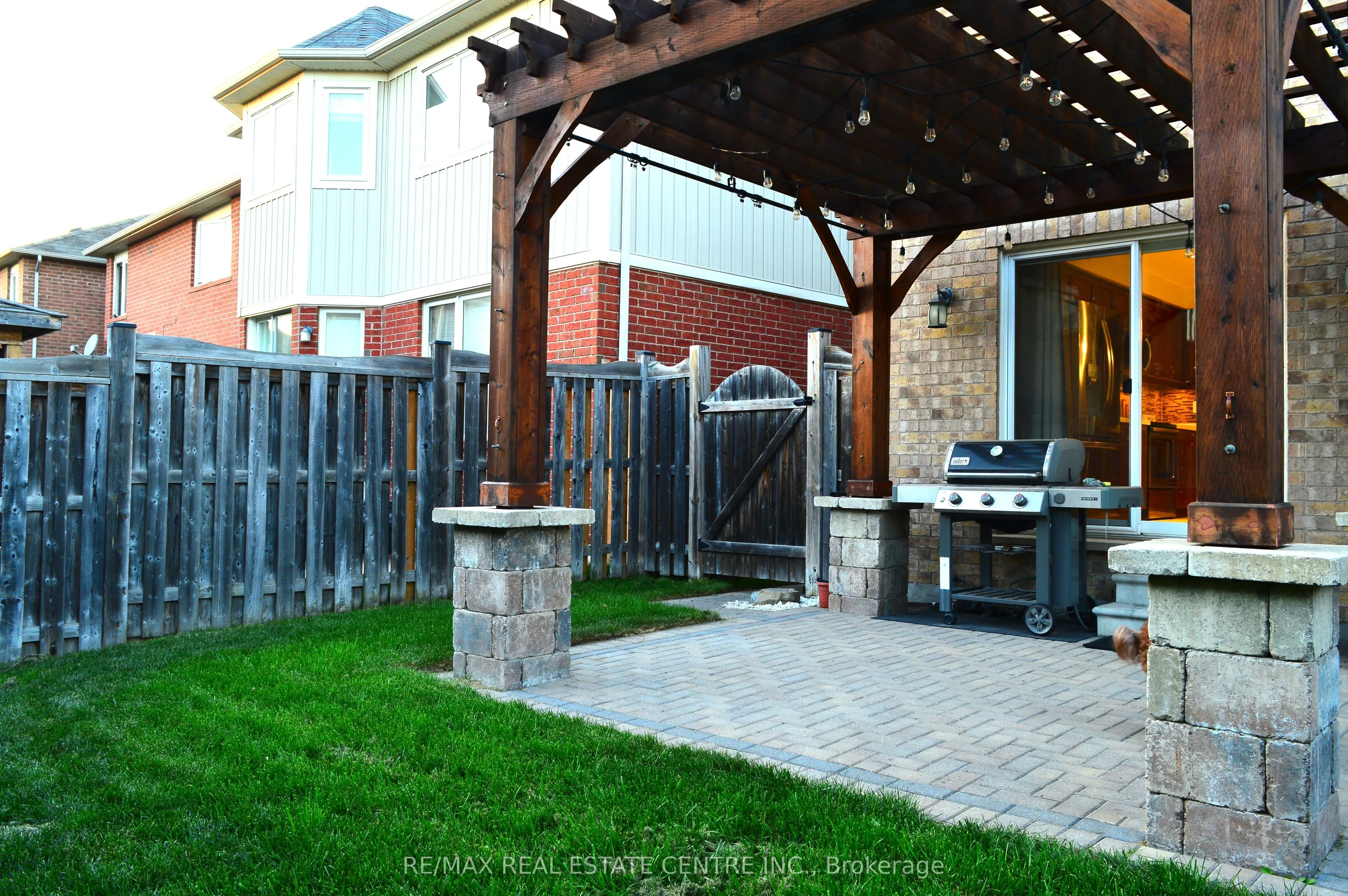 882 Mcewan Drive