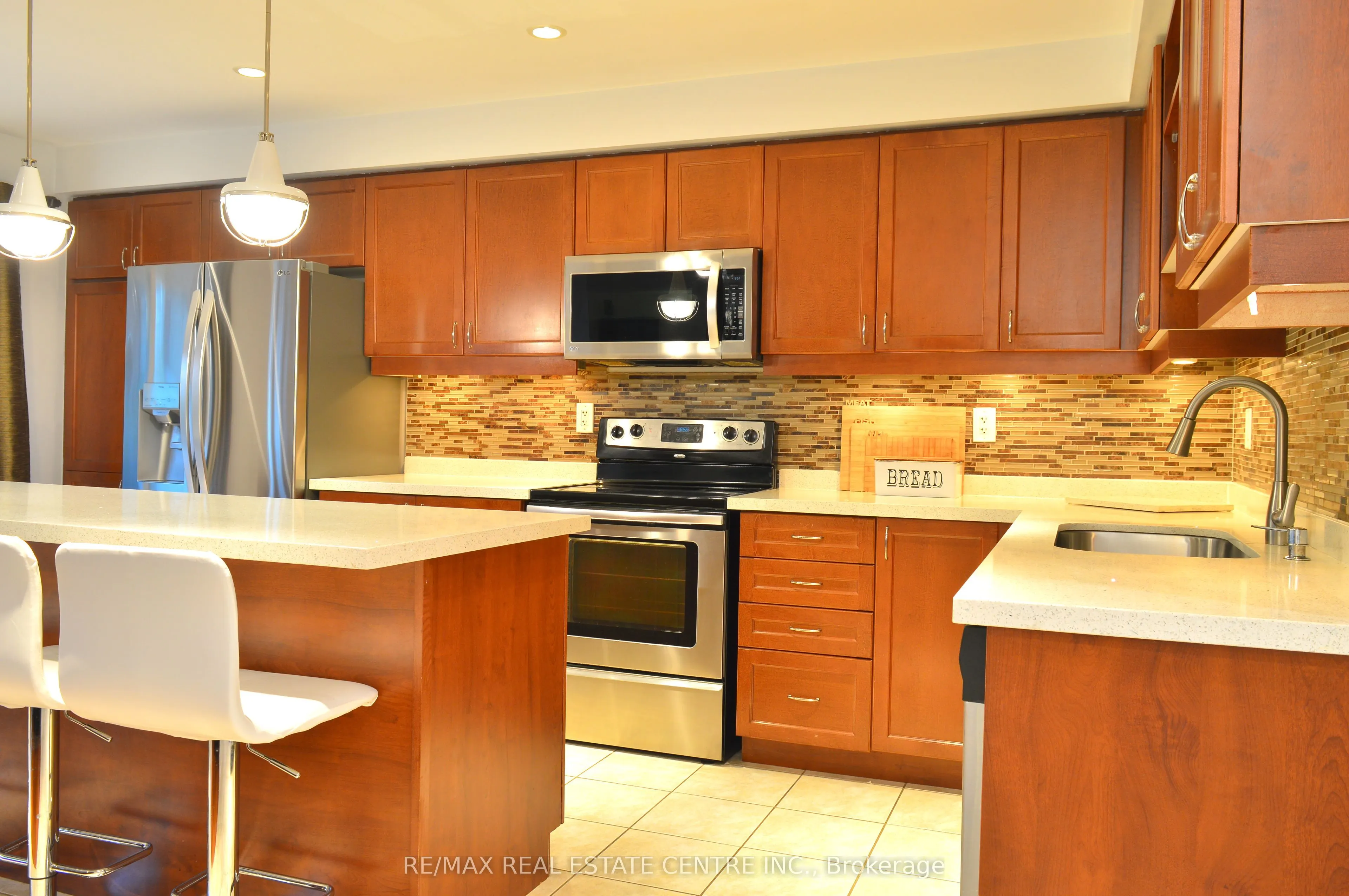 882 Mcewan Drive