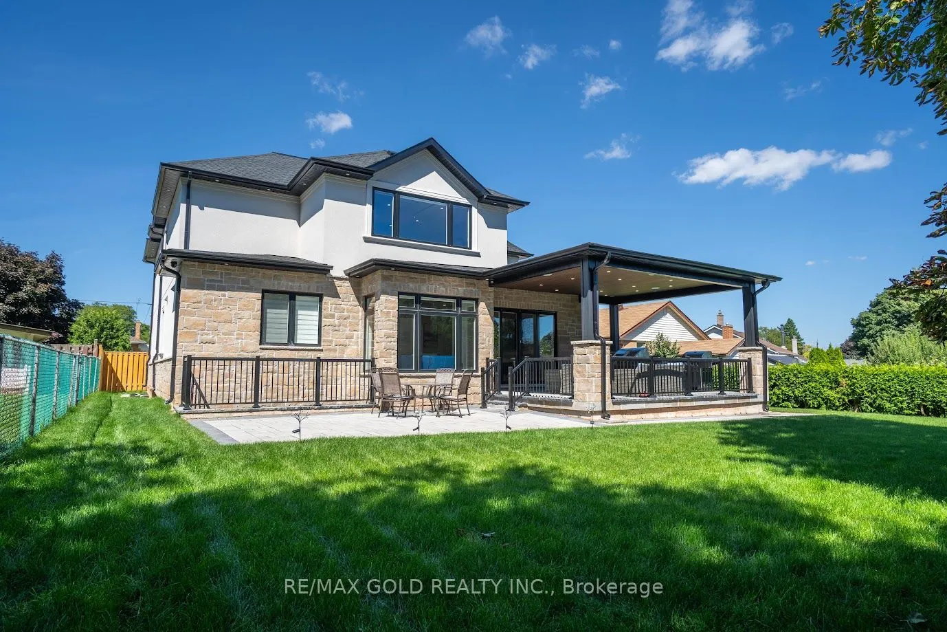 19 Maldaver Avenue