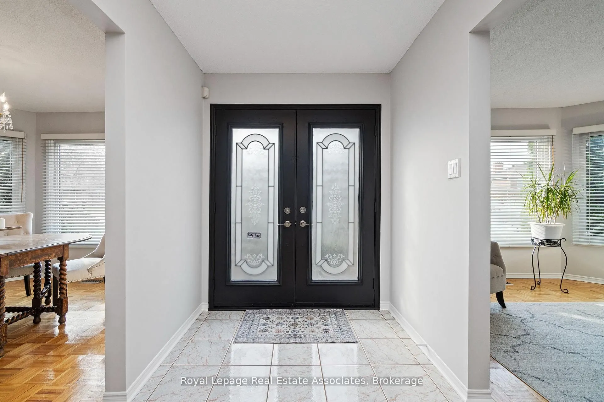 1 Brookbank Court