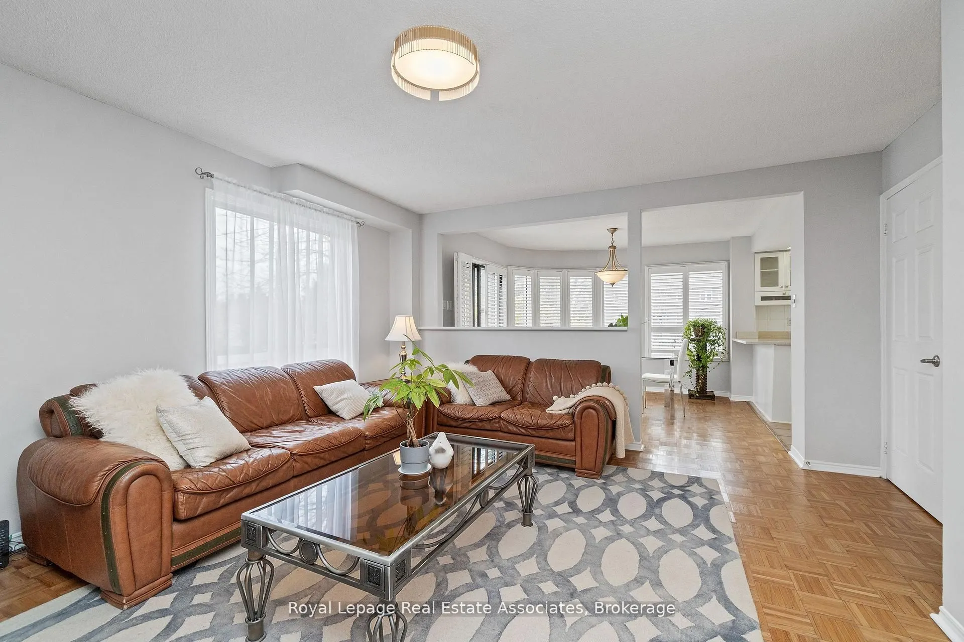 1 Brookbank Court