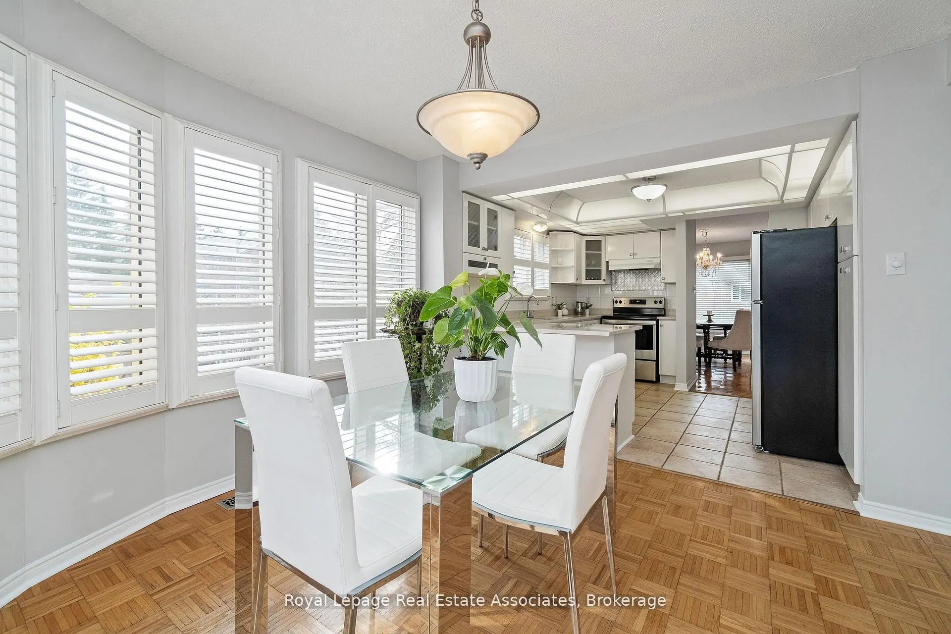 1 Brookbank Court