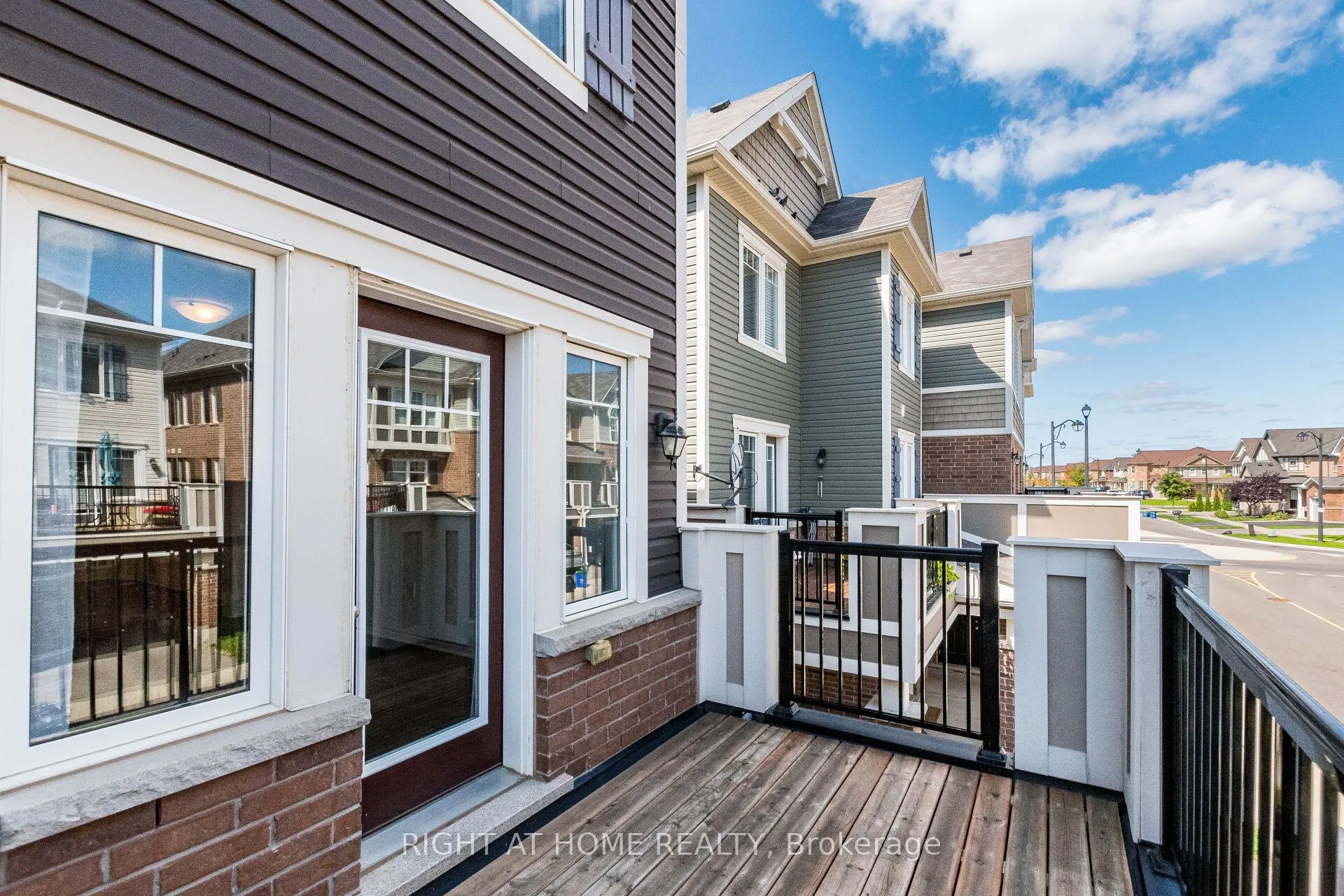 1000 Asleton Boulevard, #98