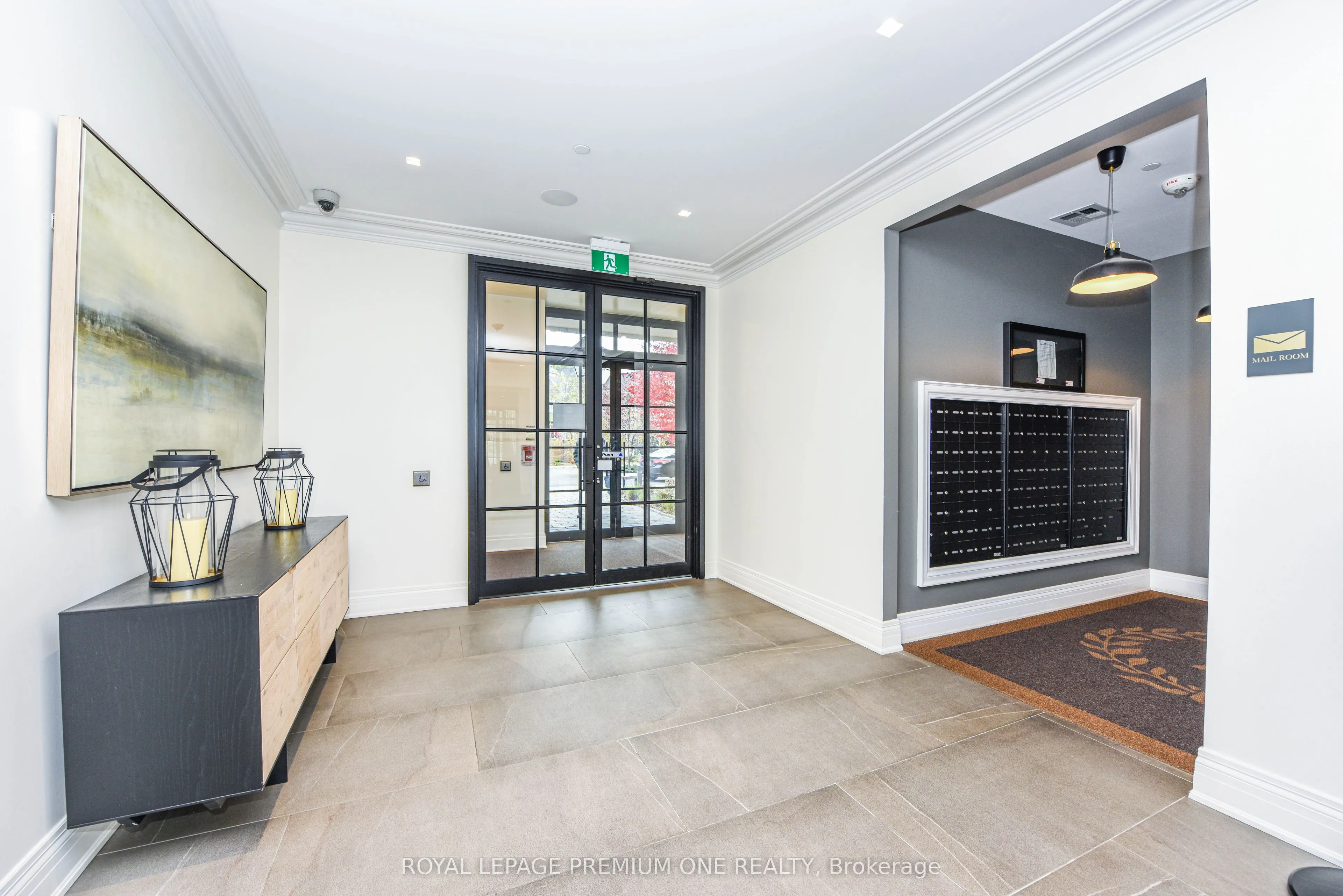 571 Prince Edward Drive N, #709