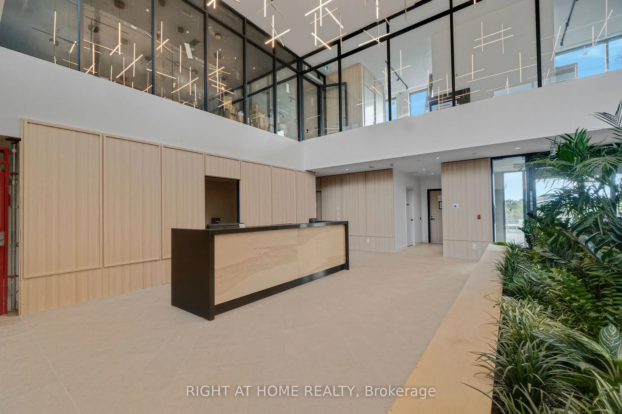 3079 Trafalgar Road, #609