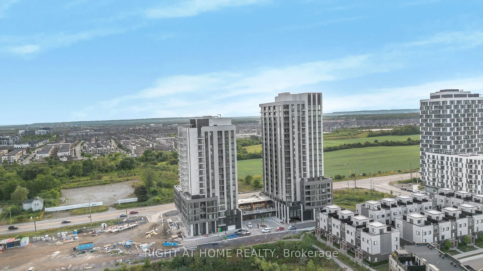 3079 Trafalgar Road, #609
