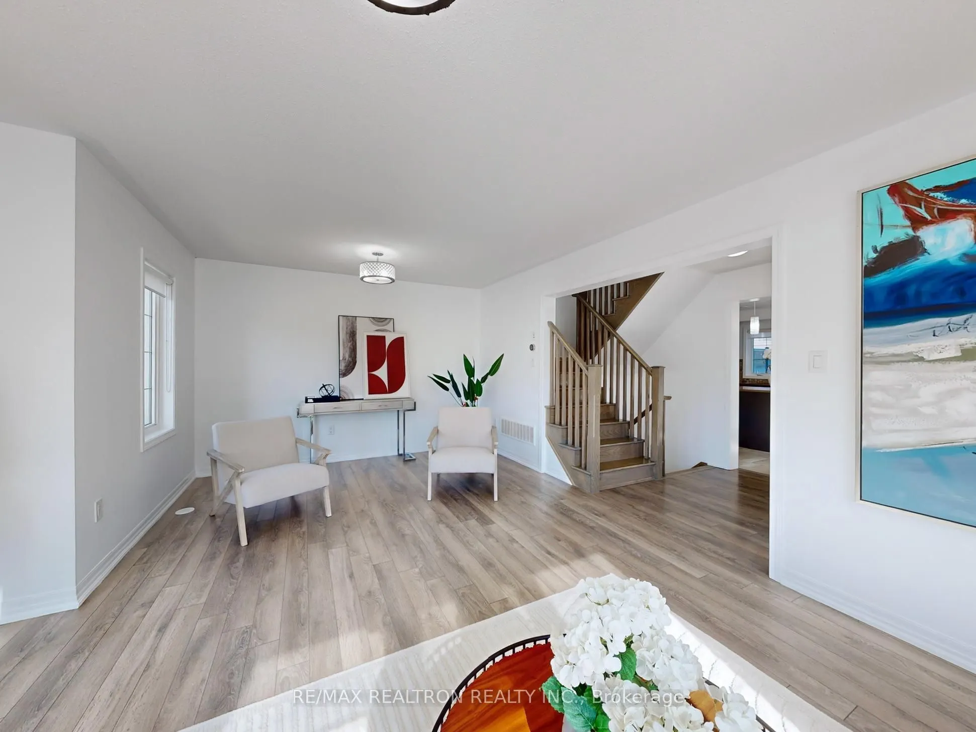 370 Timberland Gate
