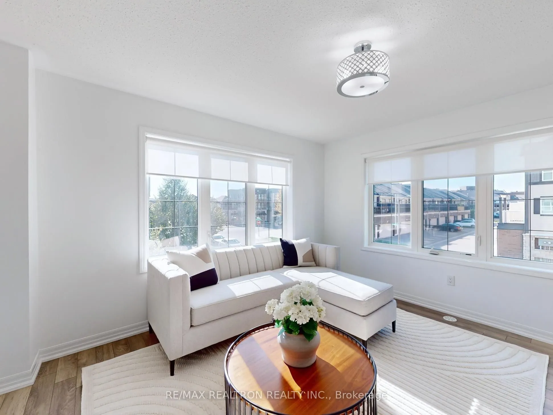 370 Timberland Gate
