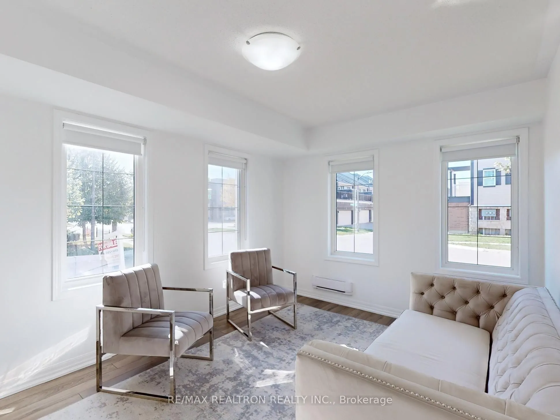 370 Timberland Gate